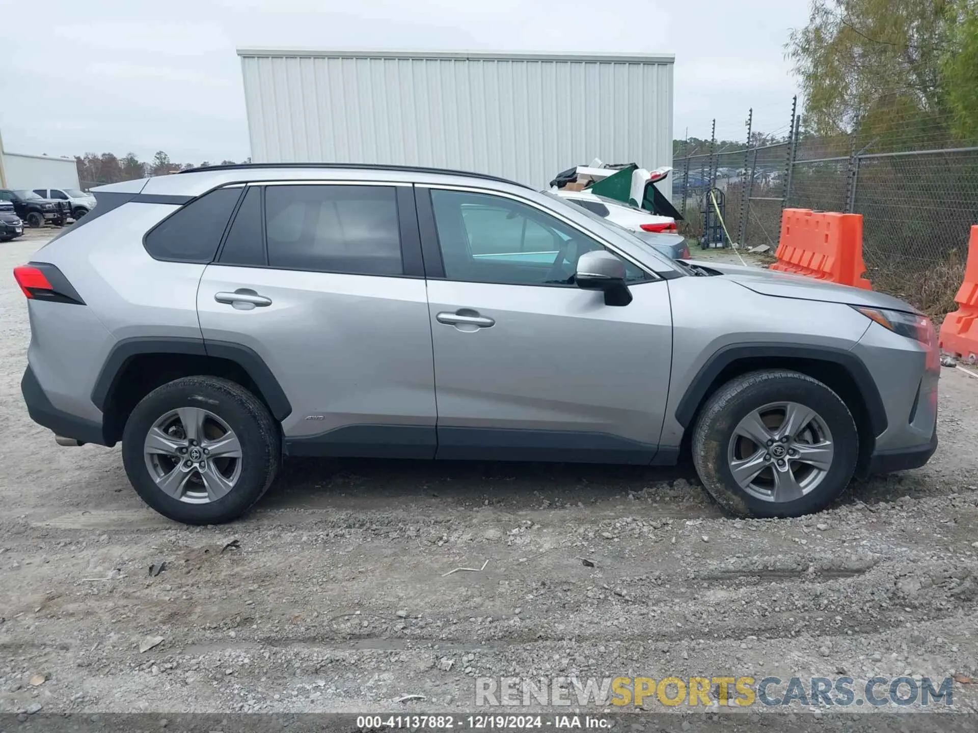 13 fotografías del automóvil dañado 4T3RWRFV0NU074874 TOYOTA RAV4 HYBRID 2022