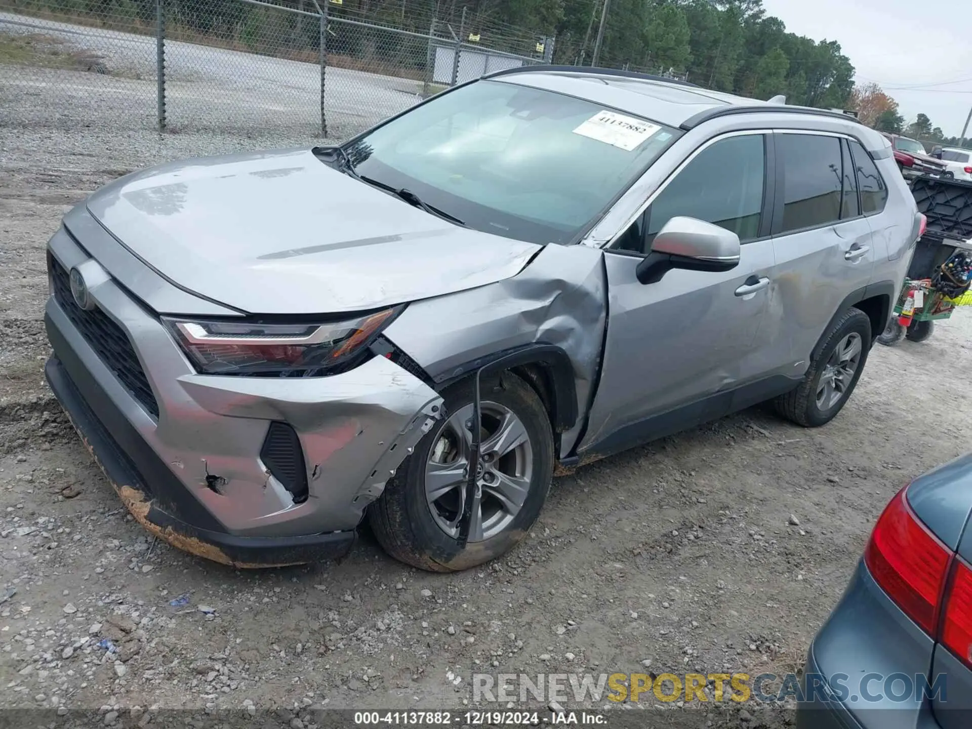 2 fotografías del automóvil dañado 4T3RWRFV0NU074874 TOYOTA RAV4 HYBRID 2022