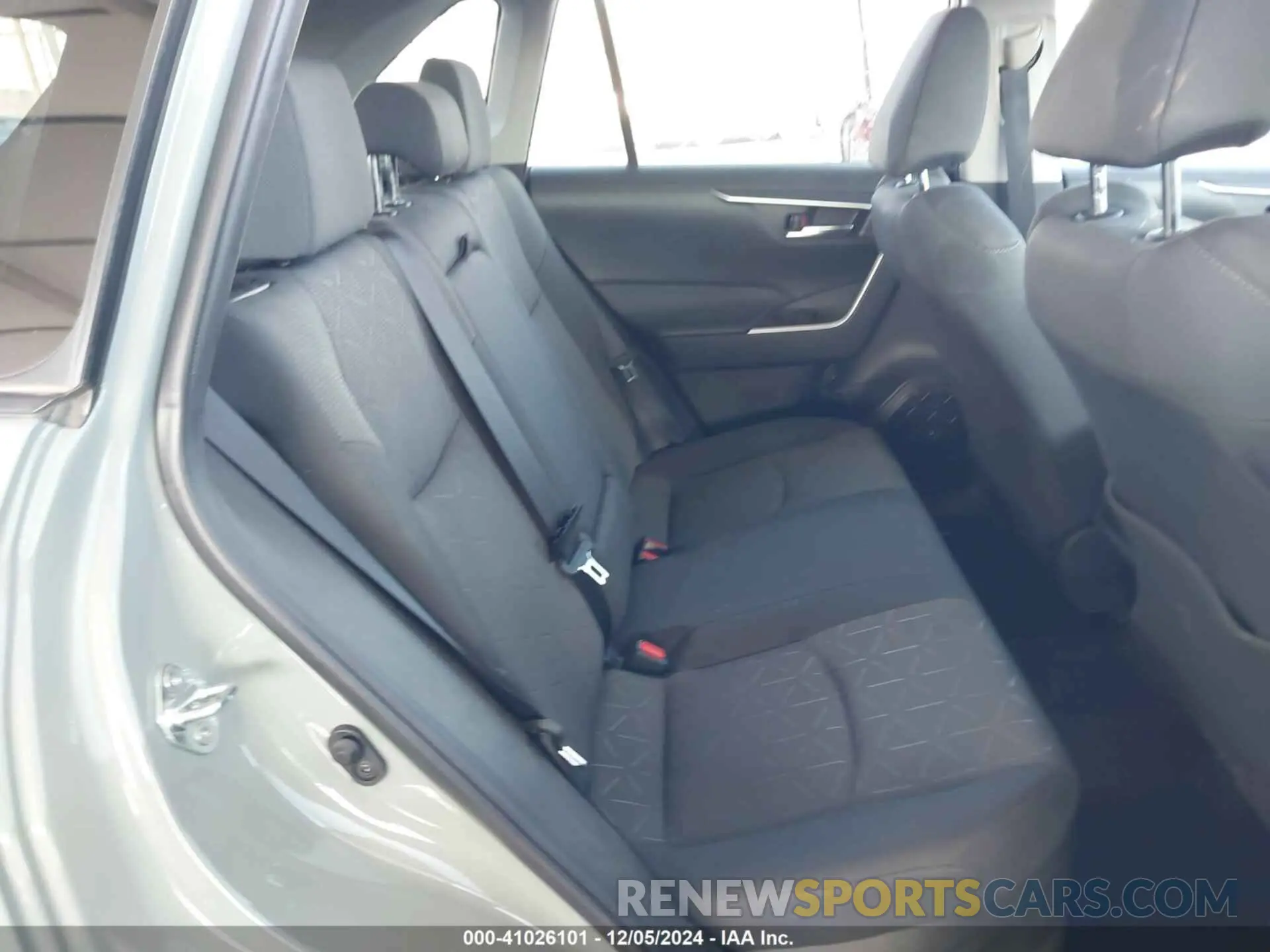 8 fotografías del automóvil dañado 4T3RWRFV2NU063004 TOYOTA RAV4 HYBRID 2022