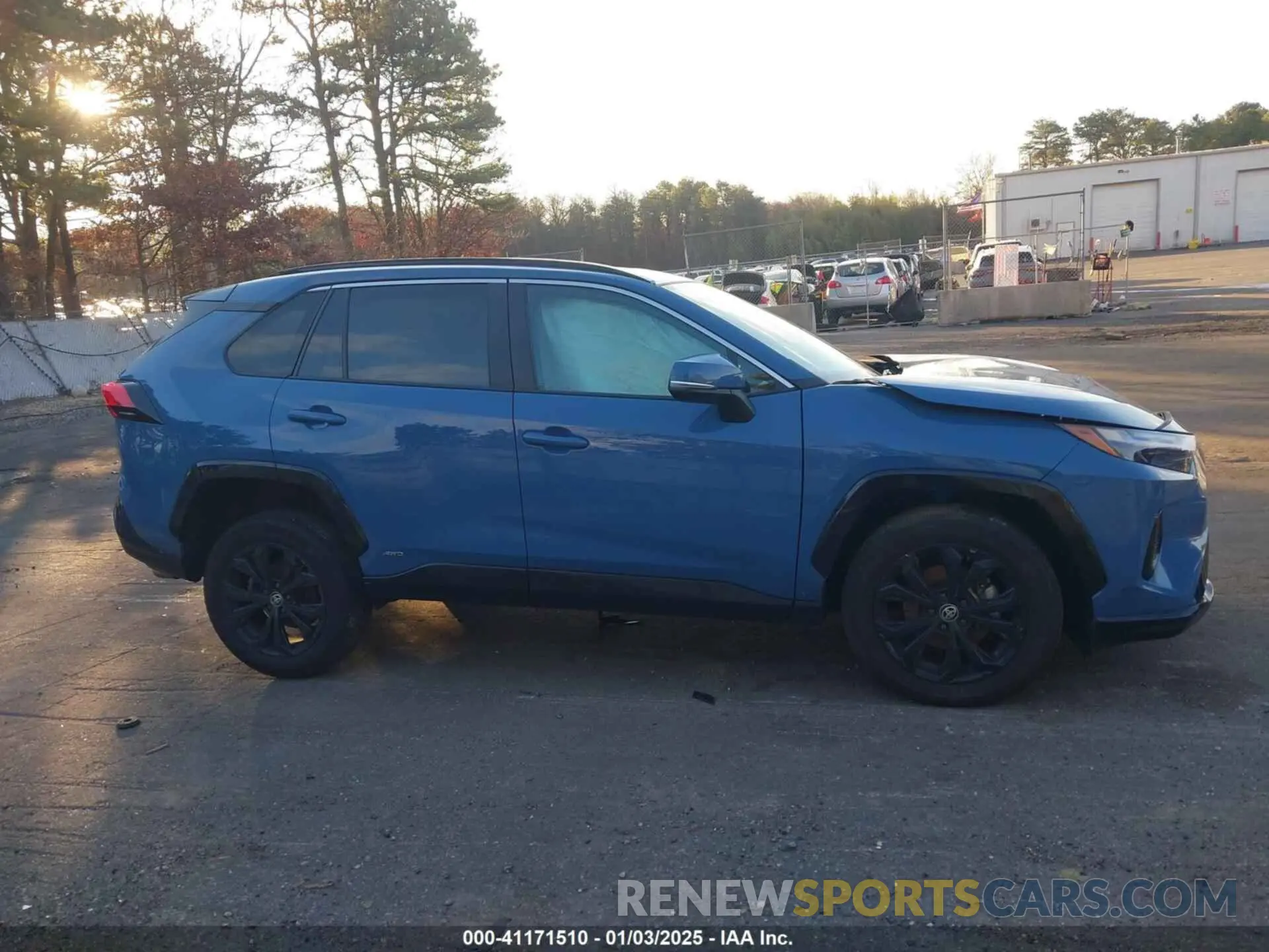 12 fotografías del automóvil dañado 4T3T6RFV2NU080018 TOYOTA RAV4 HYBRID 2022