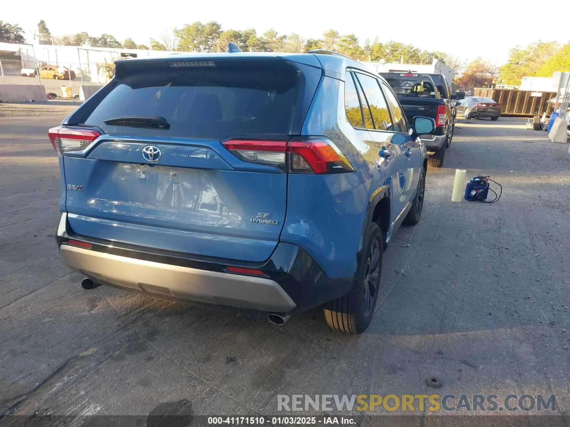 4 fotografías del automóvil dañado 4T3T6RFV2NU080018 TOYOTA RAV4 HYBRID 2022