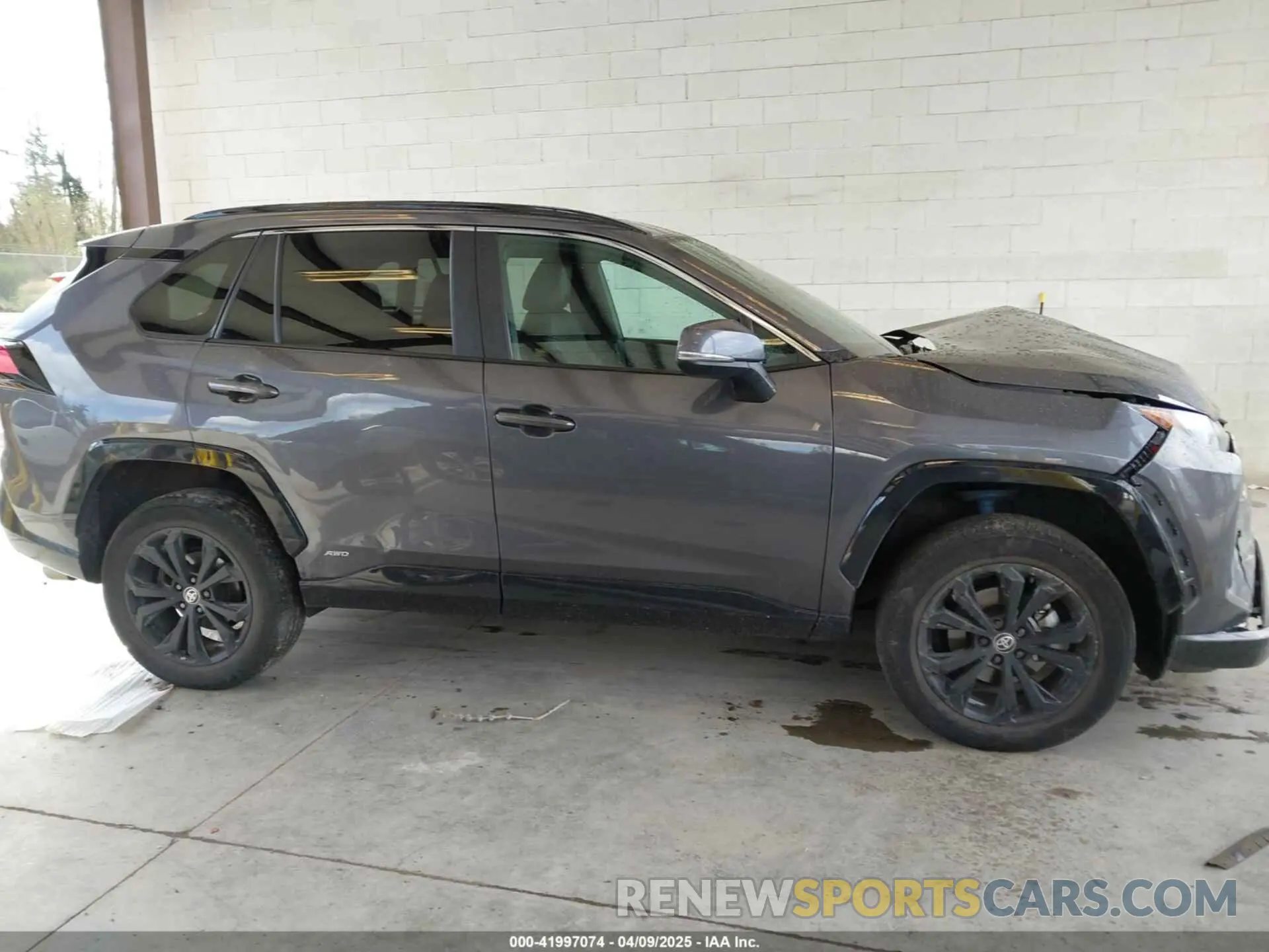 13 fotografías del automóvil dañado 4T3T6RFV8NU101888 TOYOTA RAV4 HYBRID 2022