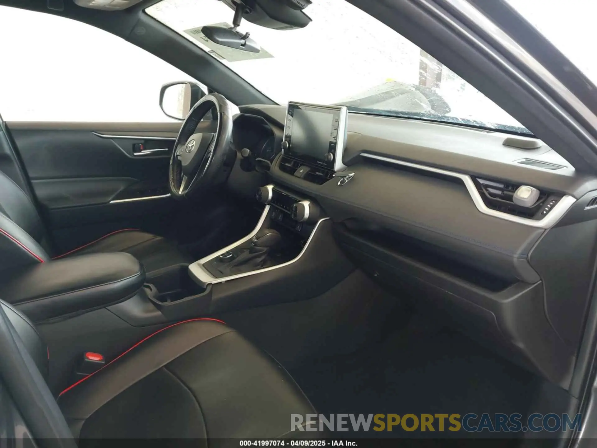 5 fotografías del automóvil dañado 4T3T6RFV8NU101888 TOYOTA RAV4 HYBRID 2022