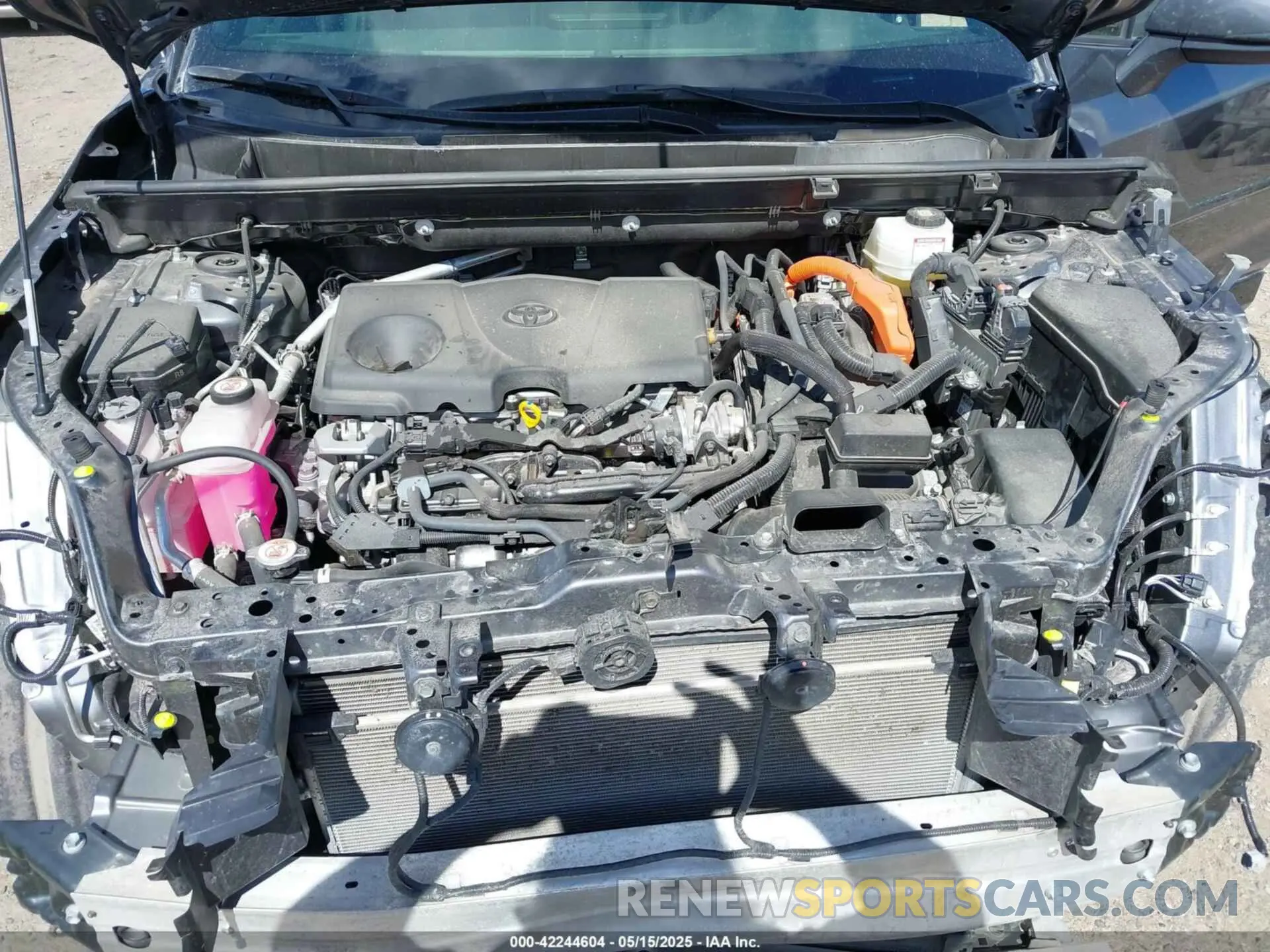 10 fotografías del automóvil dañado JTM16RFV0ND070012 TOYOTA RAV4 HYBRID 2022