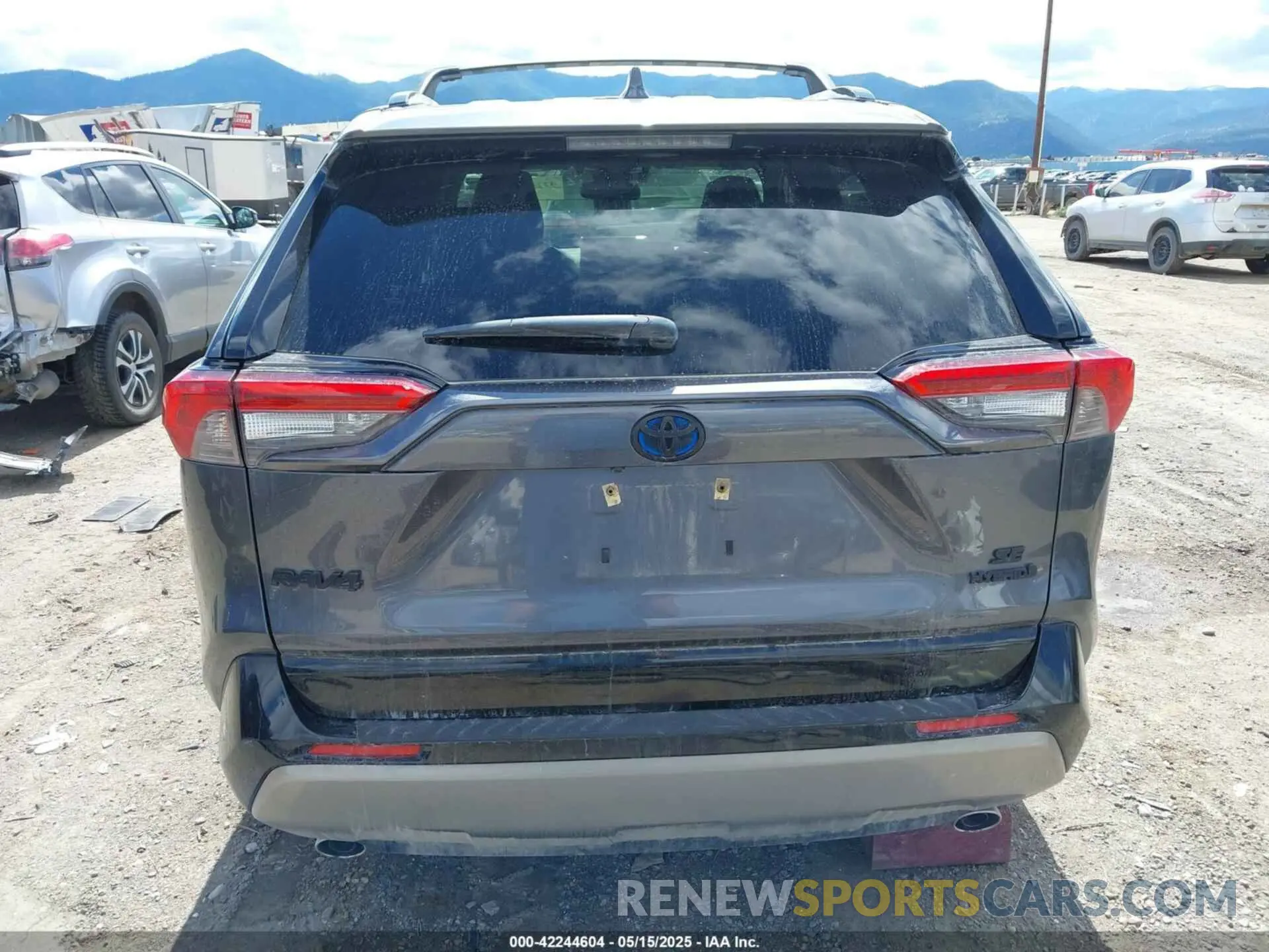 17 fotografías del automóvil dañado JTM16RFV0ND070012 TOYOTA RAV4 HYBRID 2022