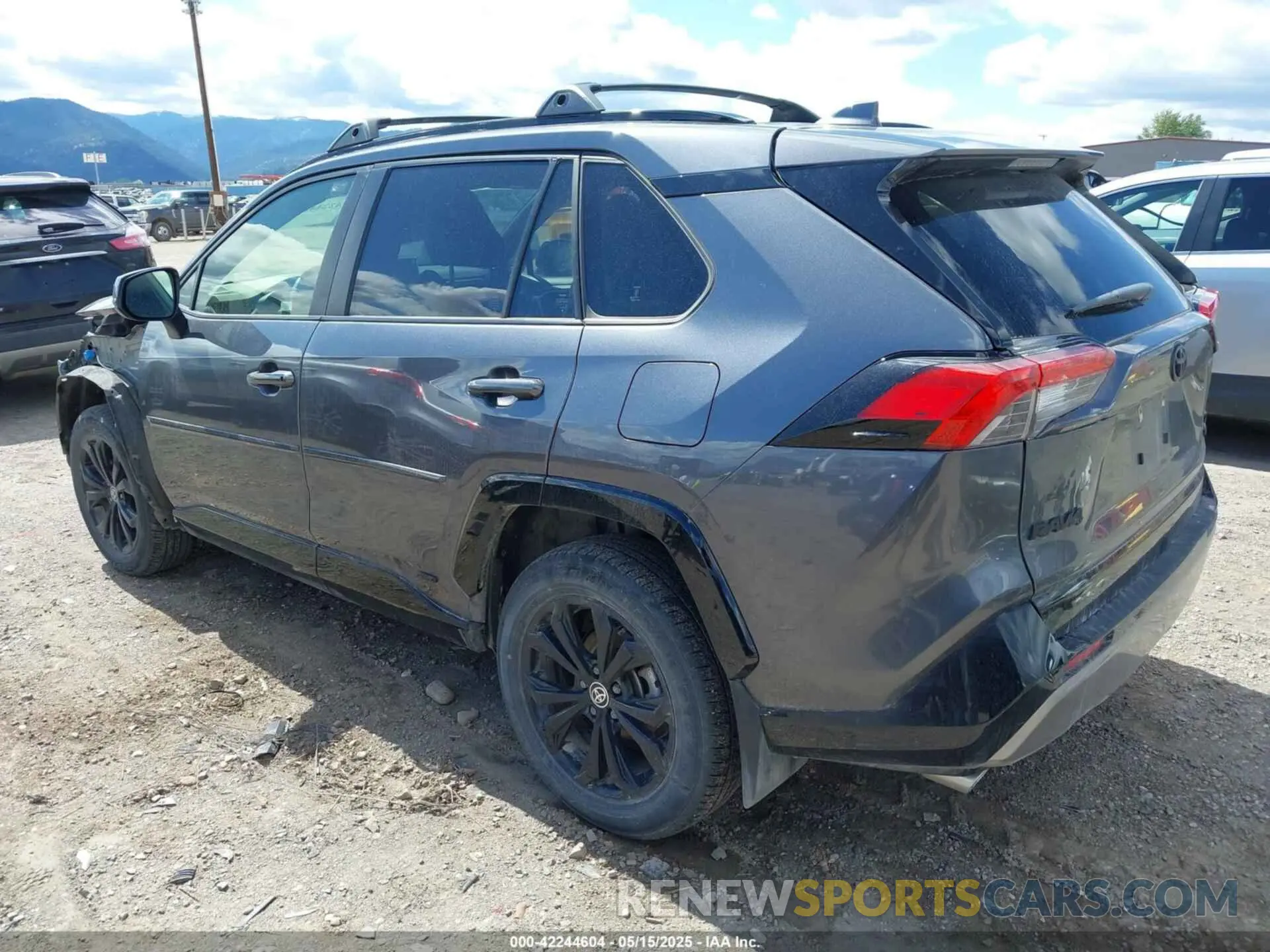 3 fotografías del automóvil dañado JTM16RFV0ND070012 TOYOTA RAV4 HYBRID 2022