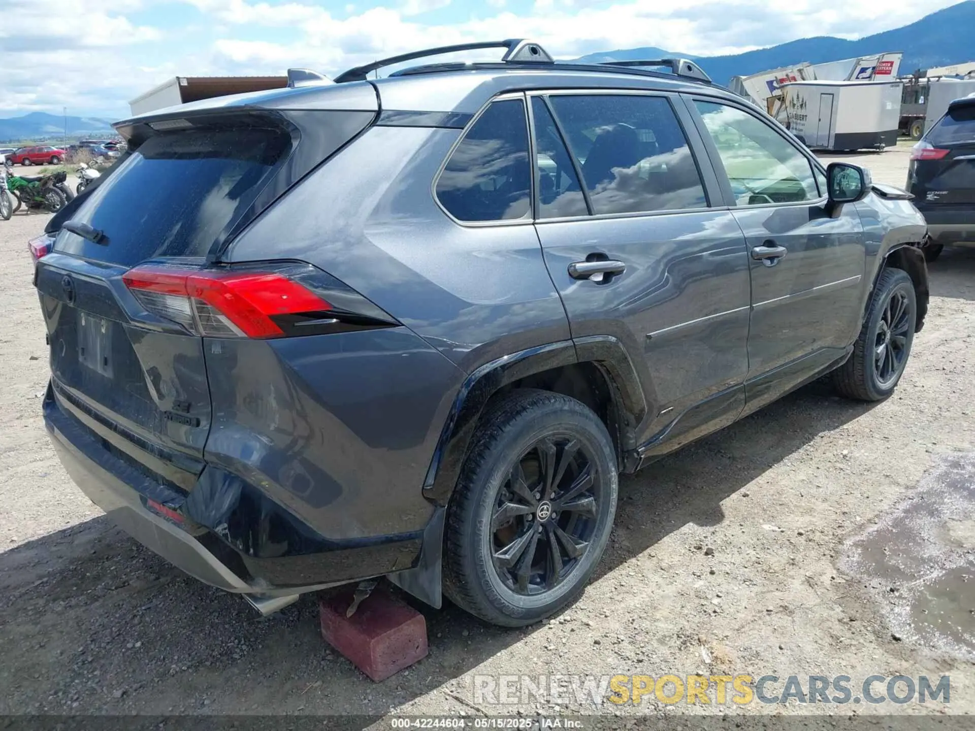 4 fotografías del automóvil dañado JTM16RFV0ND070012 TOYOTA RAV4 HYBRID 2022