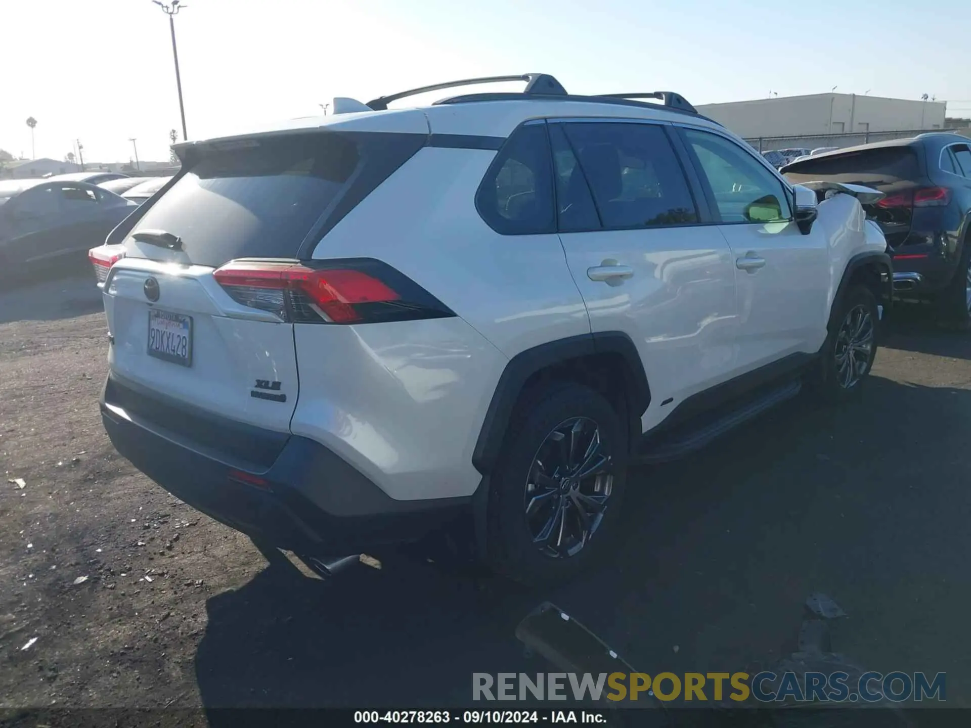 4 fotografías del automóvil dañado JTMB6RFV3ND076908 TOYOTA RAV4 HYBRID 2022