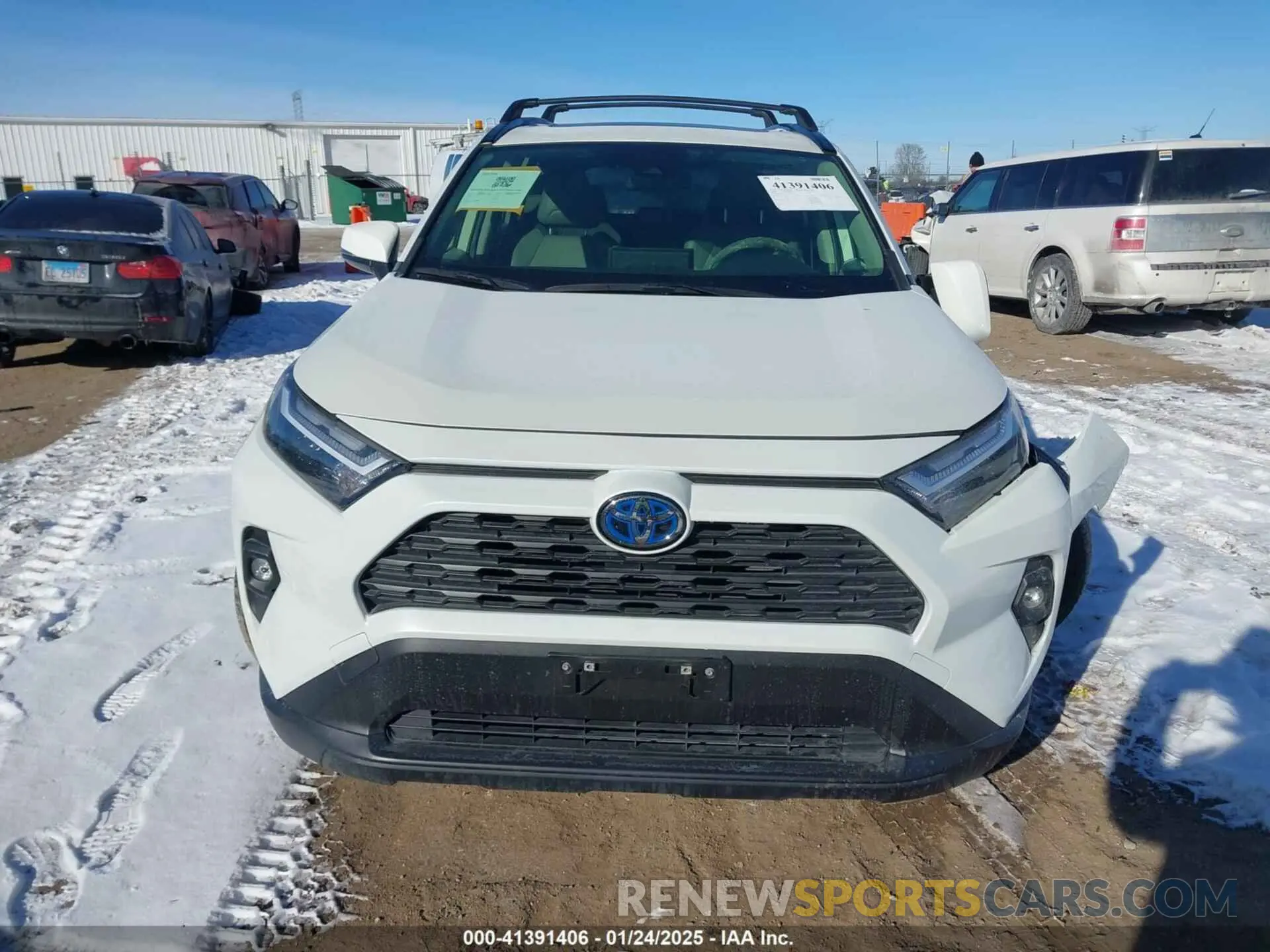 12 fotografías del automóvil dañado JTMB6RFV7ND067256 TOYOTA RAV4 HYBRID 2022