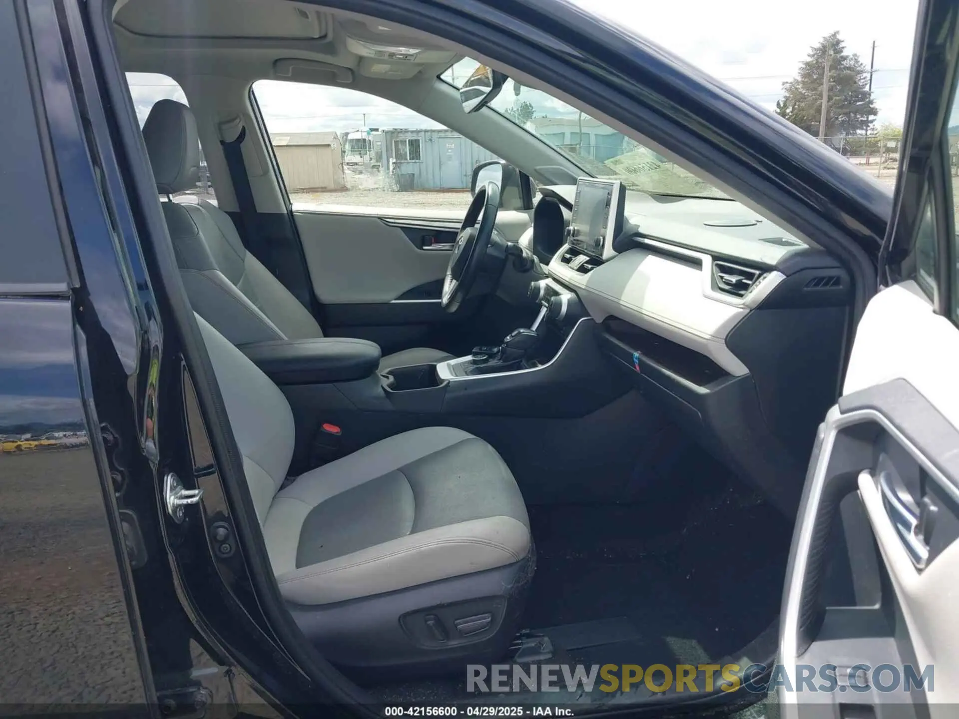 5 fotografías del automóvil dañado JTMD6RFV0NJ019432 TOYOTA RAV4 HYBRID 2022