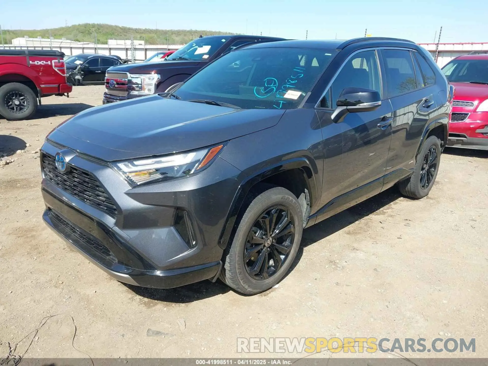 2 fotografías del automóvil dañado JTME6RFV5ND527043 TOYOTA RAV4 HYBRID 2022