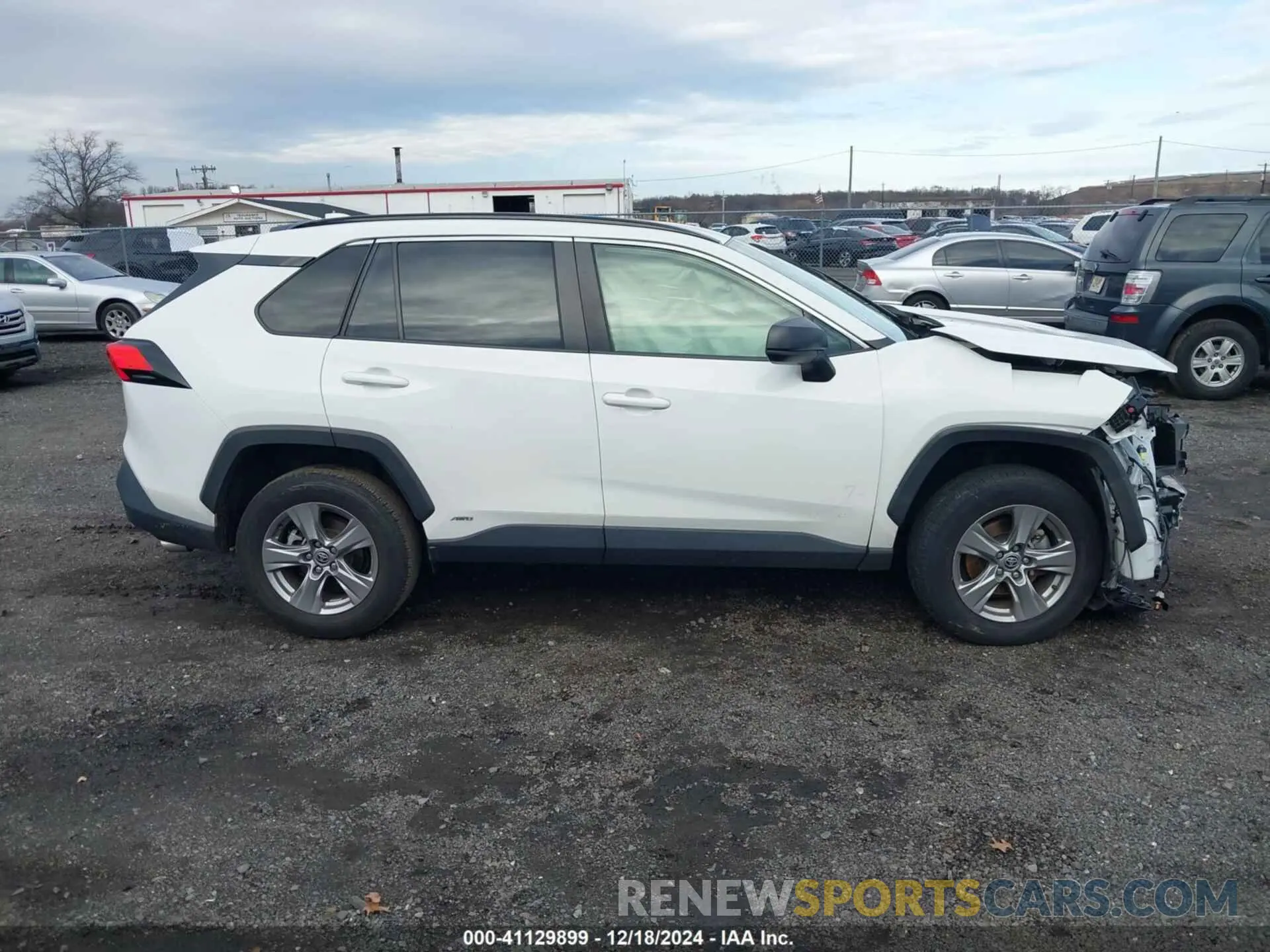 12 fotografías del automóvil dañado JTMLWRFV7ND143465 TOYOTA RAV4 HYBRID 2022