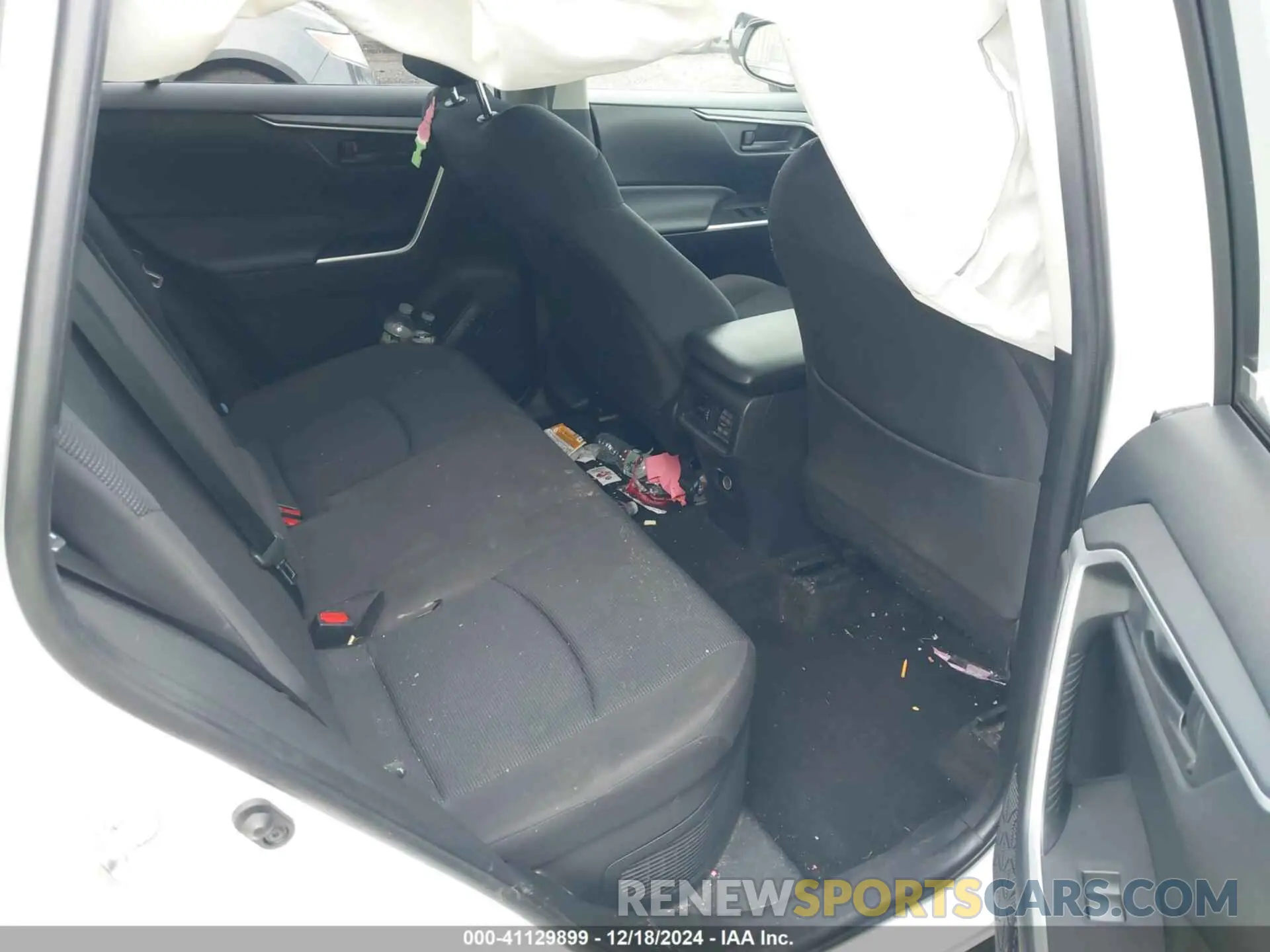 8 fotografías del automóvil dañado JTMLWRFV7ND143465 TOYOTA RAV4 HYBRID 2022