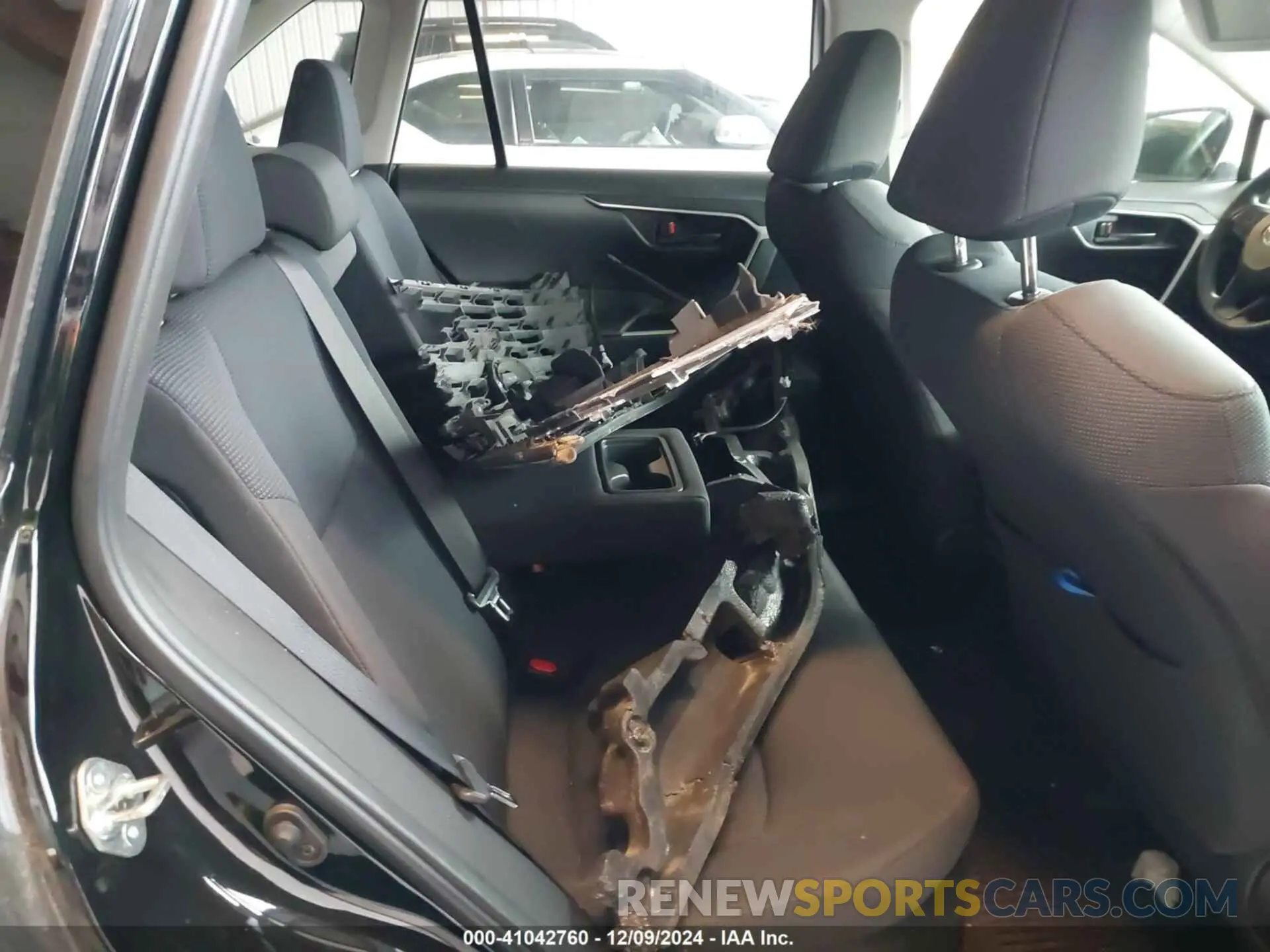 12 fotografías del automóvil dañado JTMMWRFV4ND142875 TOYOTA RAV4 HYBRID 2022