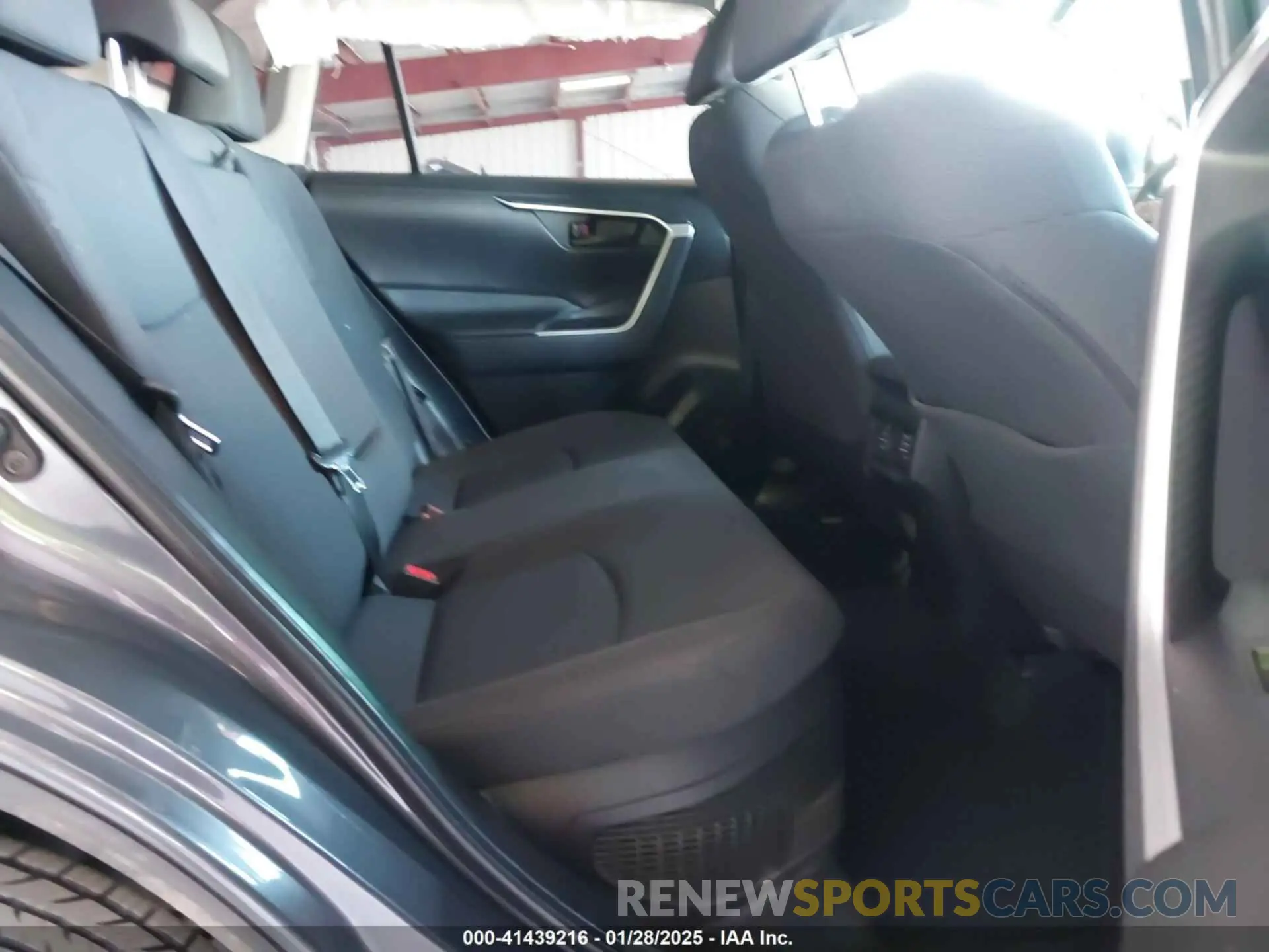 8 fotografías del automóvil dañado JTMMWRFV7ND161033 TOYOTA RAV4 HYBRID 2022