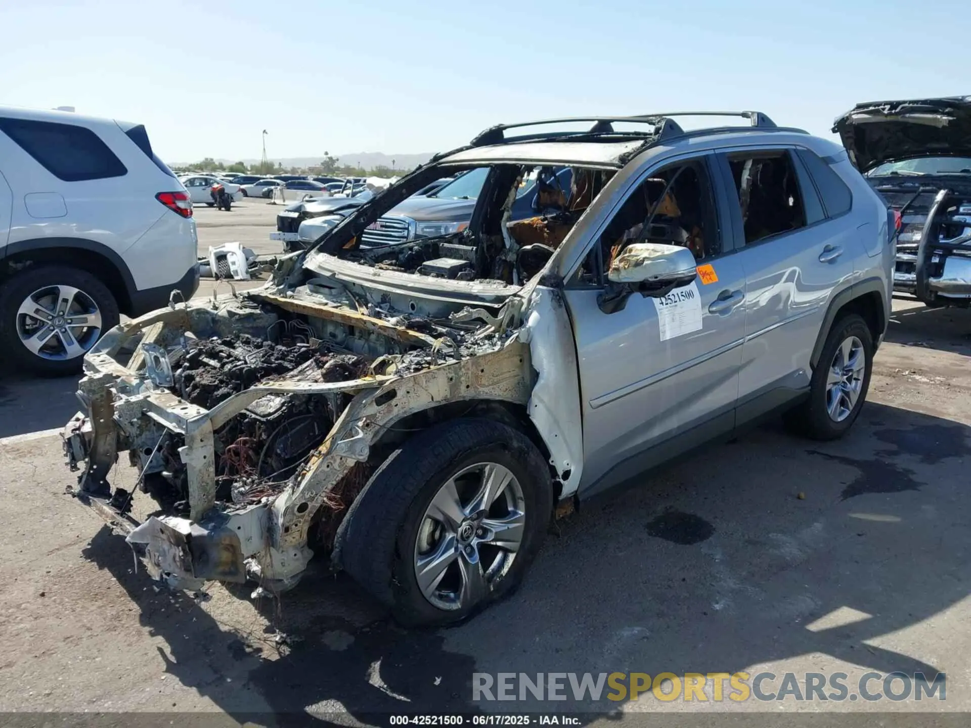 6 fotografías del automóvil dañado JTMRWRFV2ND139754 TOYOTA RAV4 HYBRID 2022