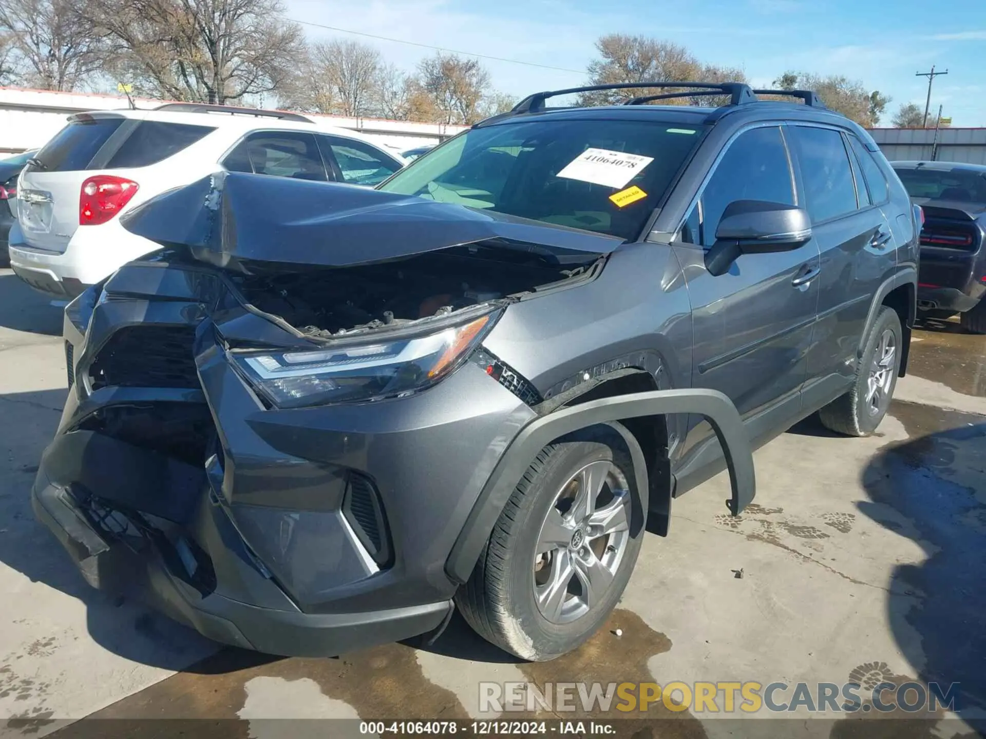 2 fotografías del automóvil dañado JTMRWRFV3ND569342 TOYOTA RAV4 HYBRID 2022