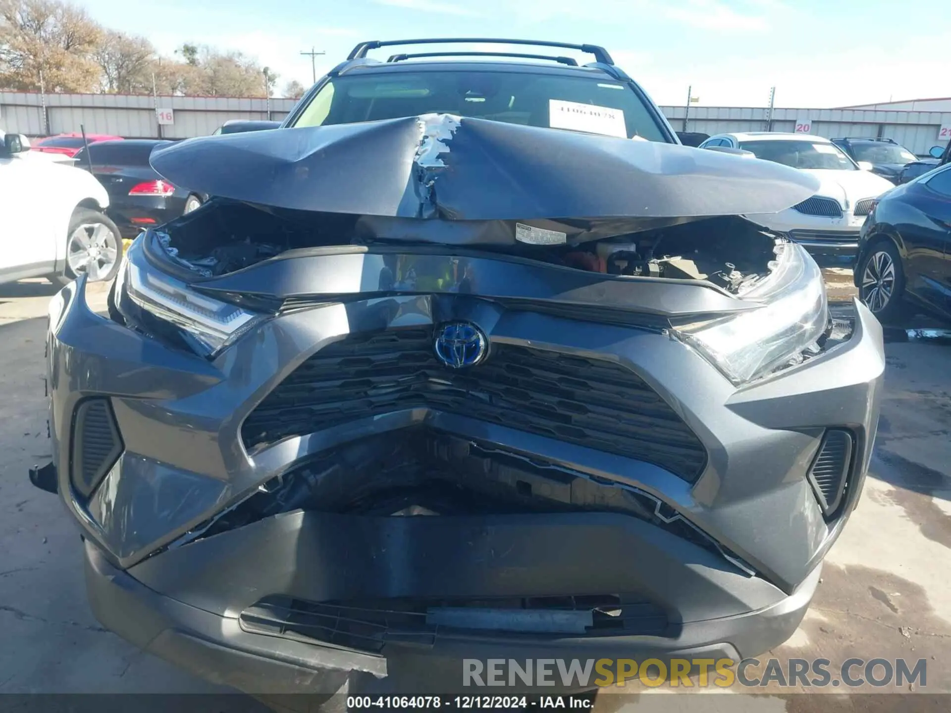 6 fotografías del automóvil dañado JTMRWRFV3ND569342 TOYOTA RAV4 HYBRID 2022