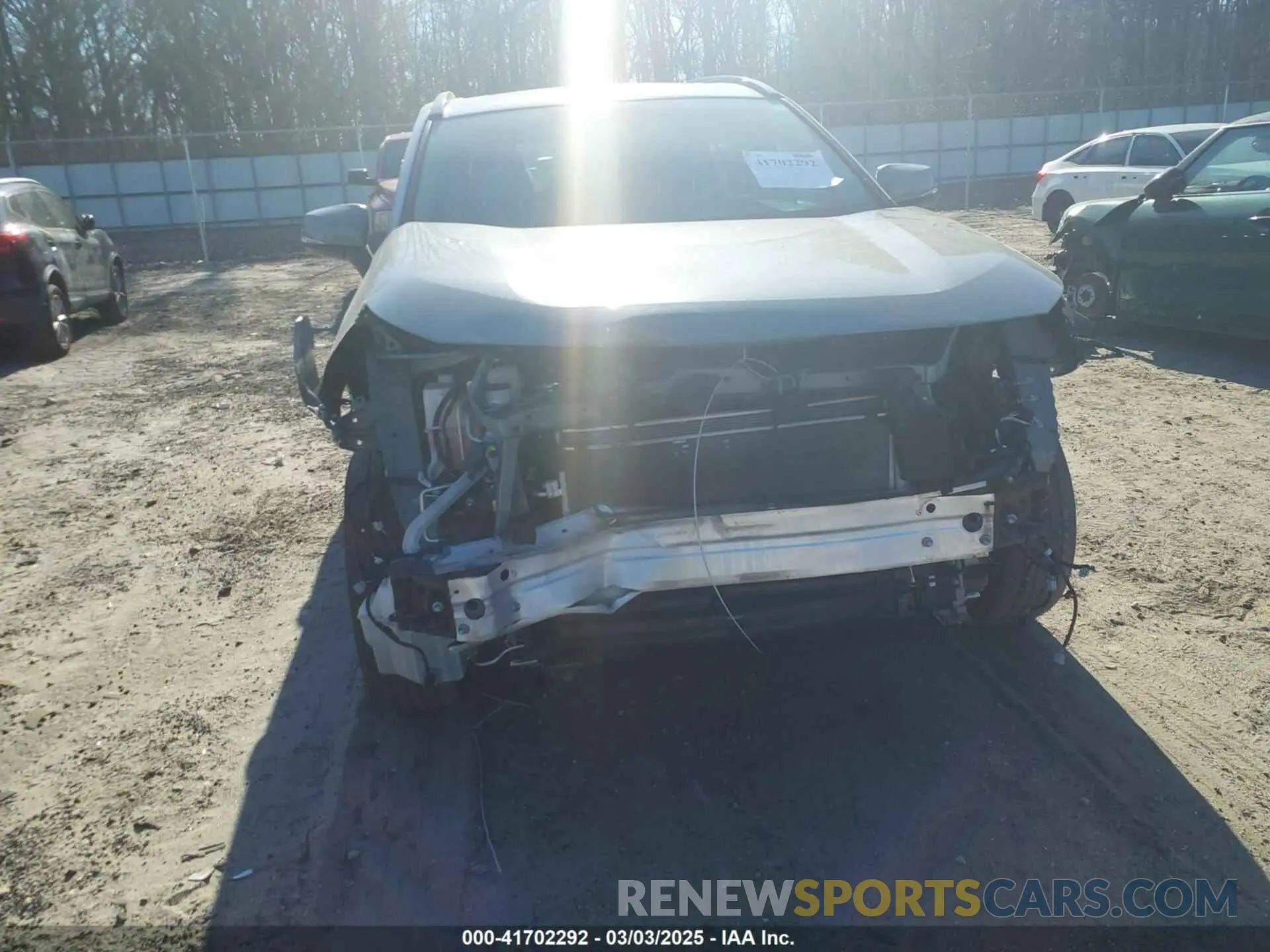 13 fotografías del automóvil dañado JTMRWRFVXND143454 TOYOTA RAV4 HYBRID 2022