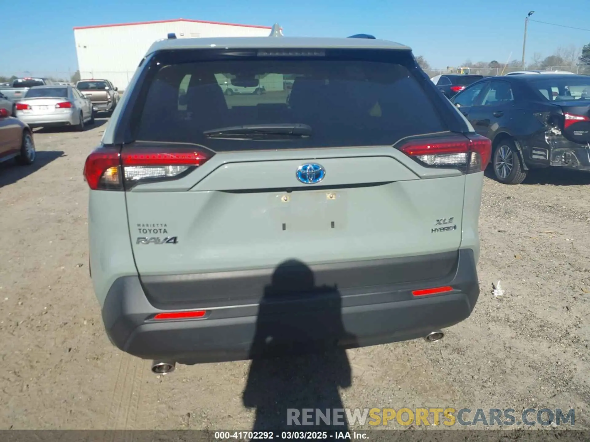 17 fotografías del automóvil dañado JTMRWRFVXND143454 TOYOTA RAV4 HYBRID 2022