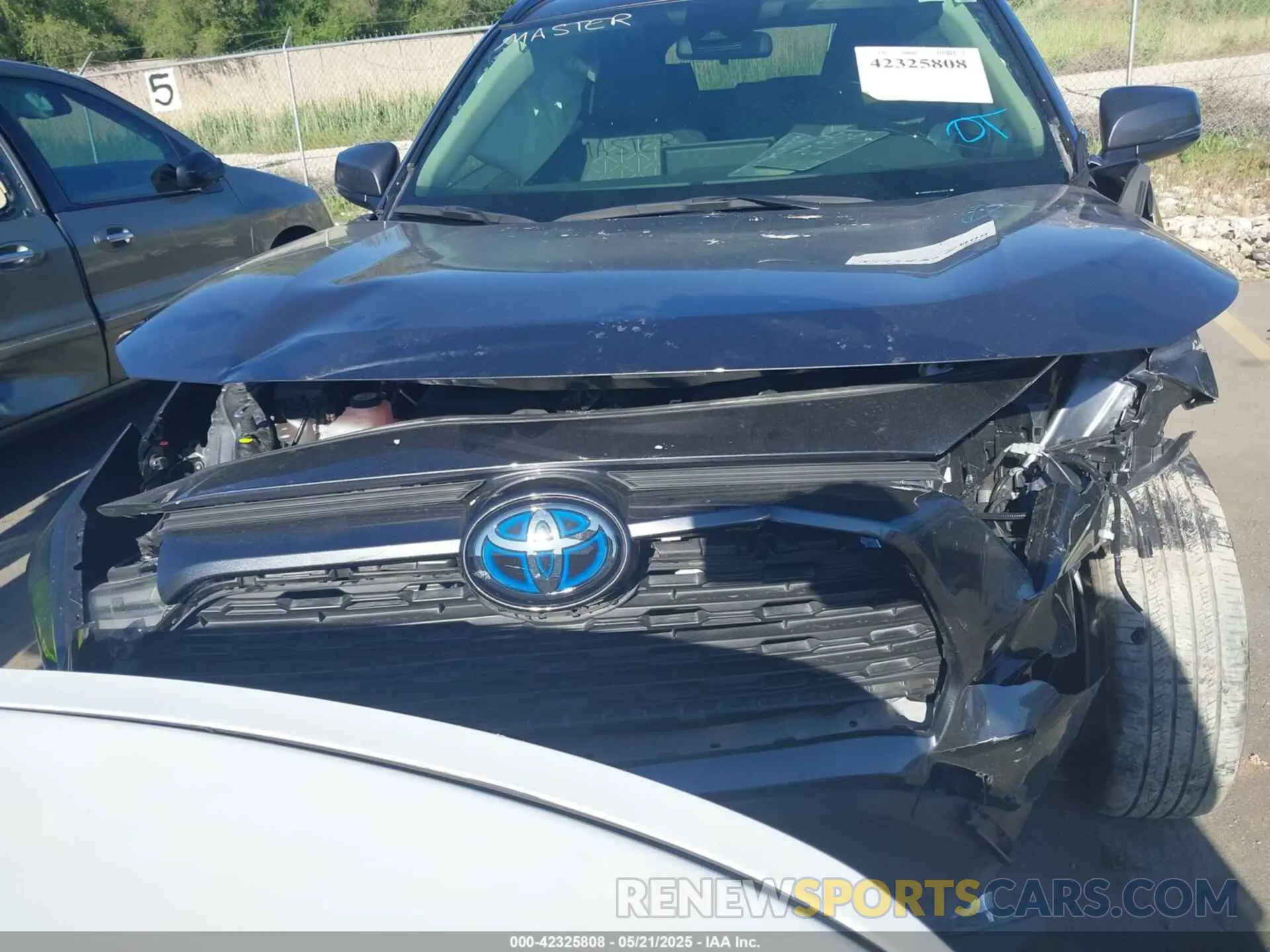 6 fotografías del automóvil dañado JTMRWRFVXND162537 TOYOTA RAV4 HYBRID 2022