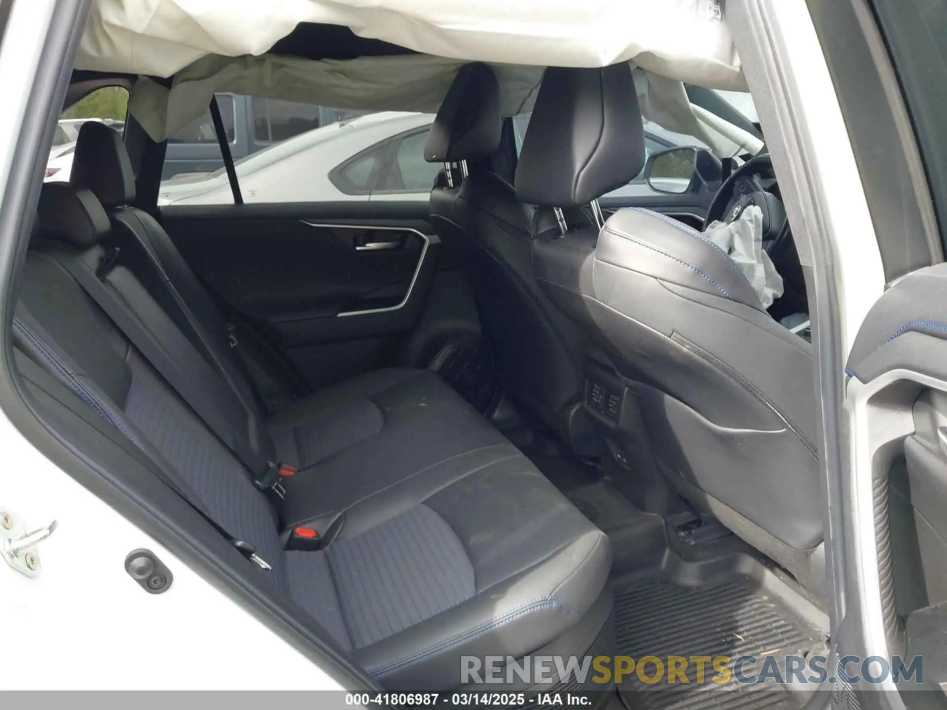 8 fotografías del automóvil dañado 2T3E6RFV7PW041310 TOYOTA RAV4 HYBRID 2023