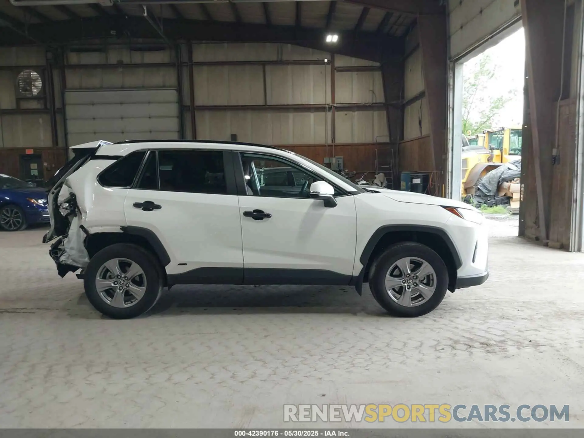 13 fotografías del automóvil dañado 2T3RWRFV0PW184553 TOYOTA RAV4 HYBRID 2023