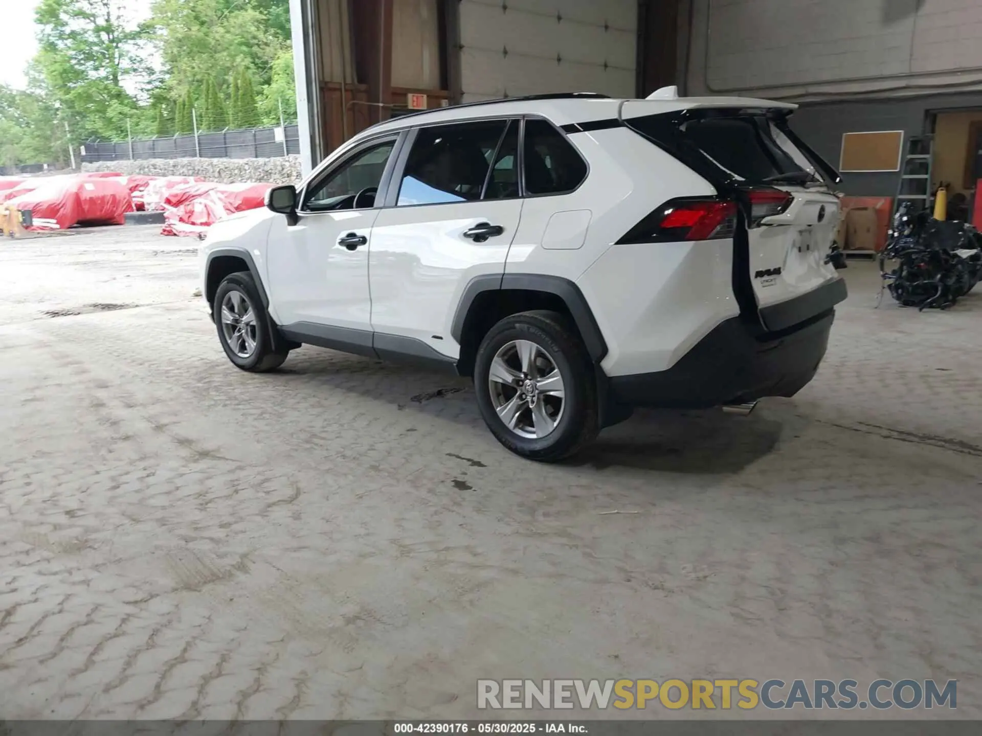 3 fotografías del automóvil dañado 2T3RWRFV0PW184553 TOYOTA RAV4 HYBRID 2023