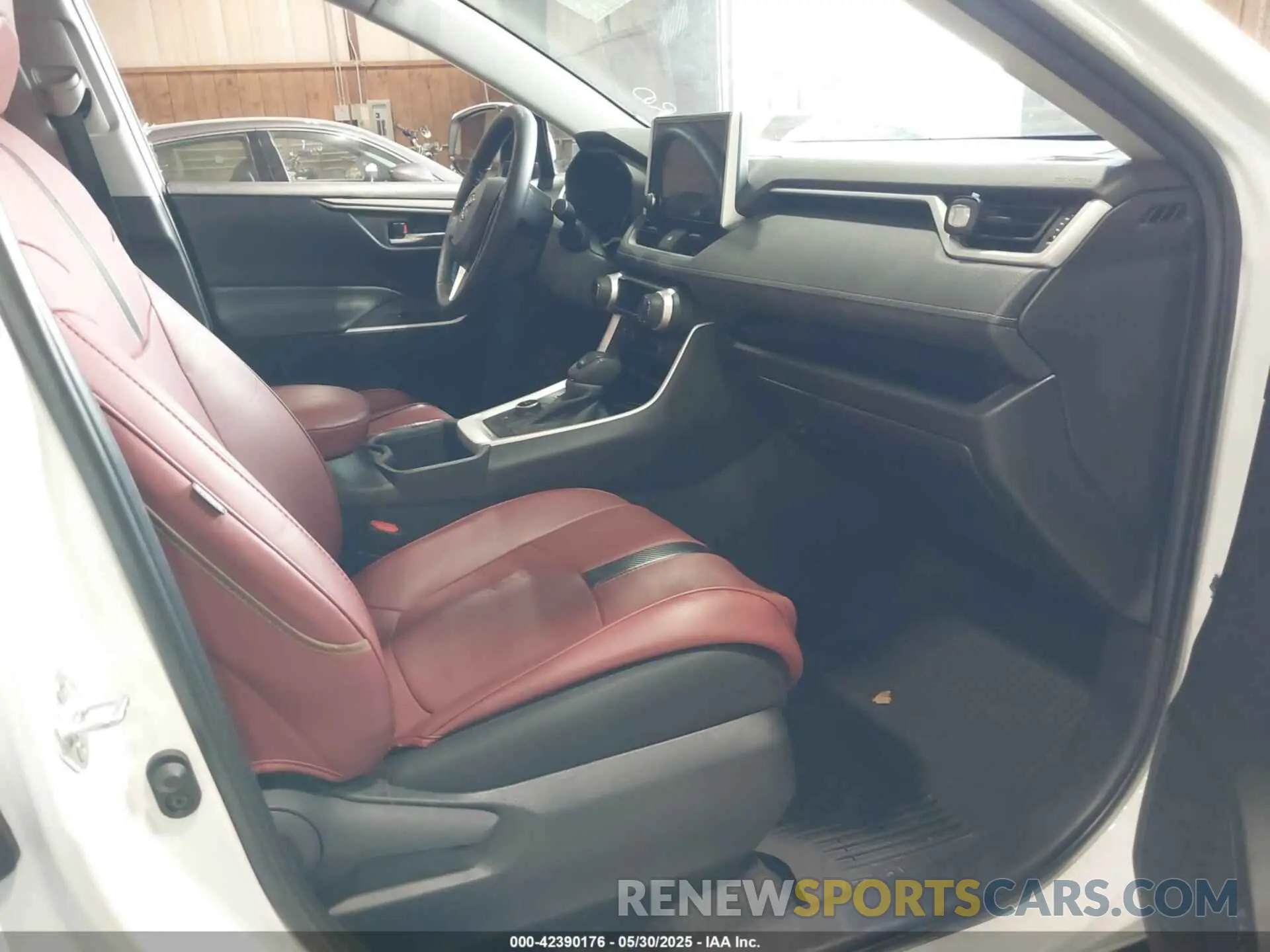 5 fotografías del automóvil dañado 2T3RWRFV0PW184553 TOYOTA RAV4 HYBRID 2023