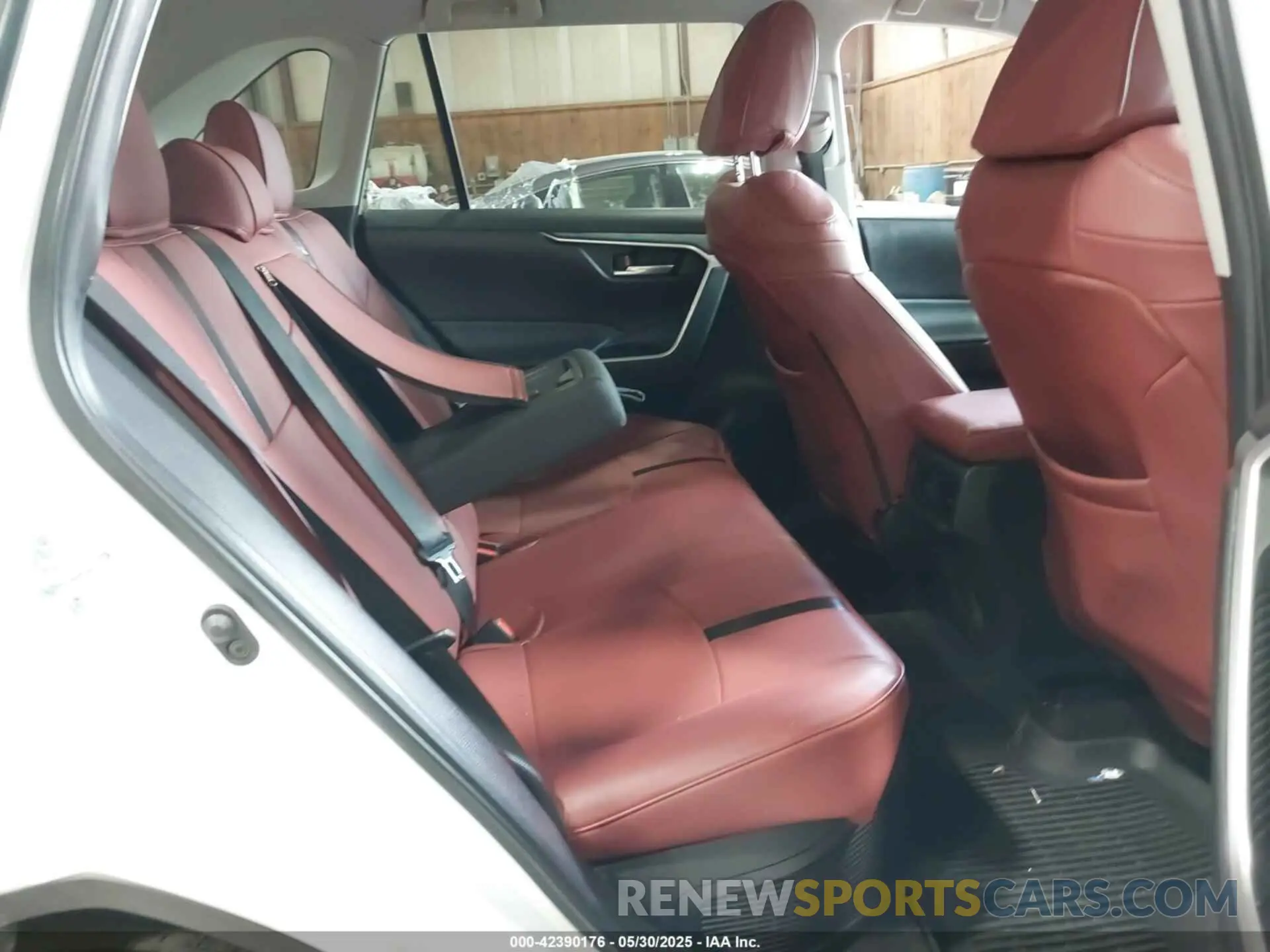 8 fotografías del automóvil dañado 2T3RWRFV0PW184553 TOYOTA RAV4 HYBRID 2023