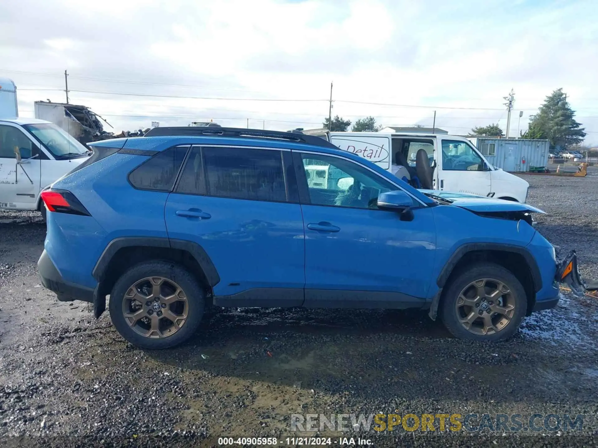 13 fotografías del automóvil dañado 2T3UWRFV5PW167841 TOYOTA RAV4 HYBRID 2023
