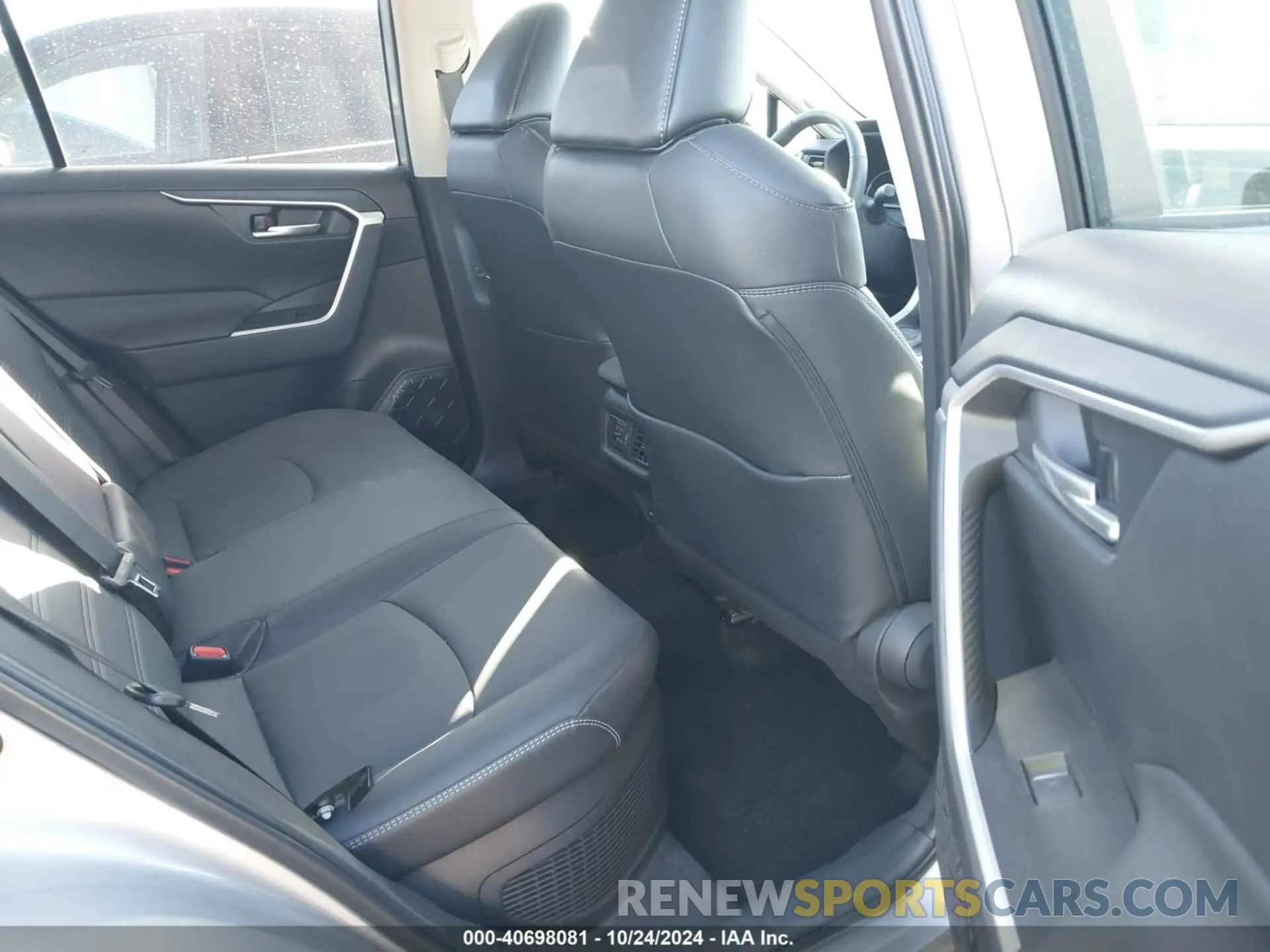 8 fotografías del automóvil dañado 4T3B6RFV4PU135826 TOYOTA RAV4 HYBRID 2023