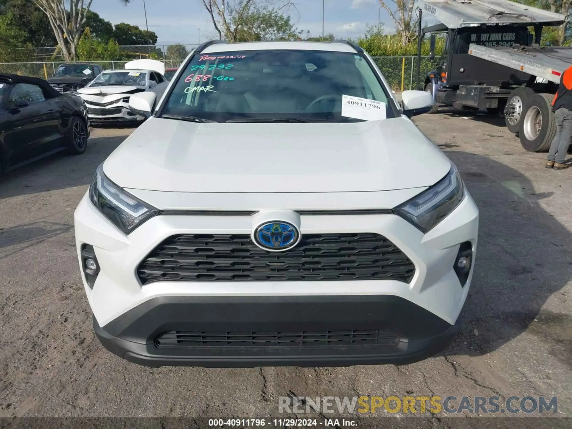 13 fotografías del automóvil dañado 4T3B6RFV5PU121837 TOYOTA RAV4 HYBRID 2023