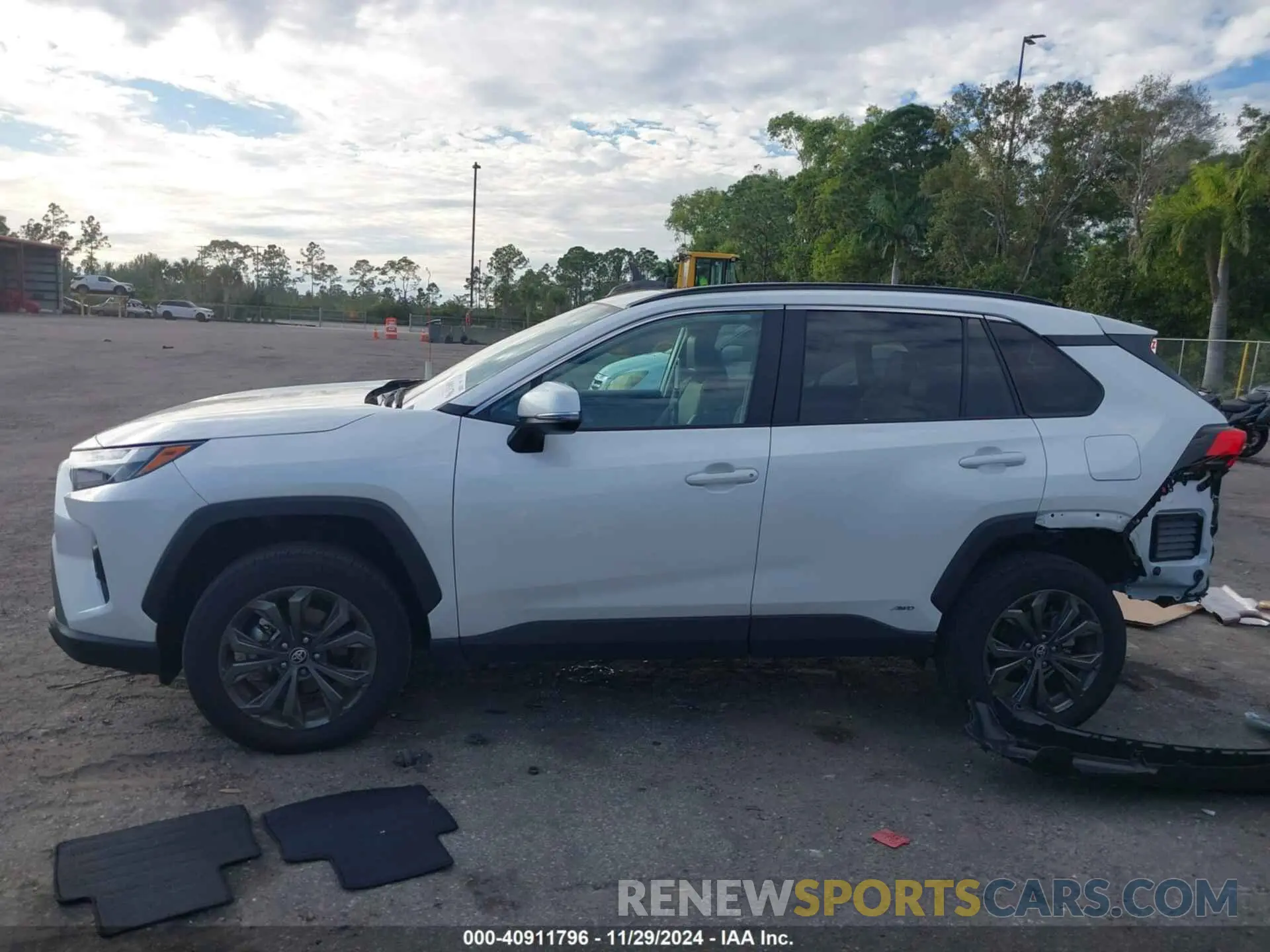 15 fotografías del automóvil dañado 4T3B6RFV5PU121837 TOYOTA RAV4 HYBRID 2023