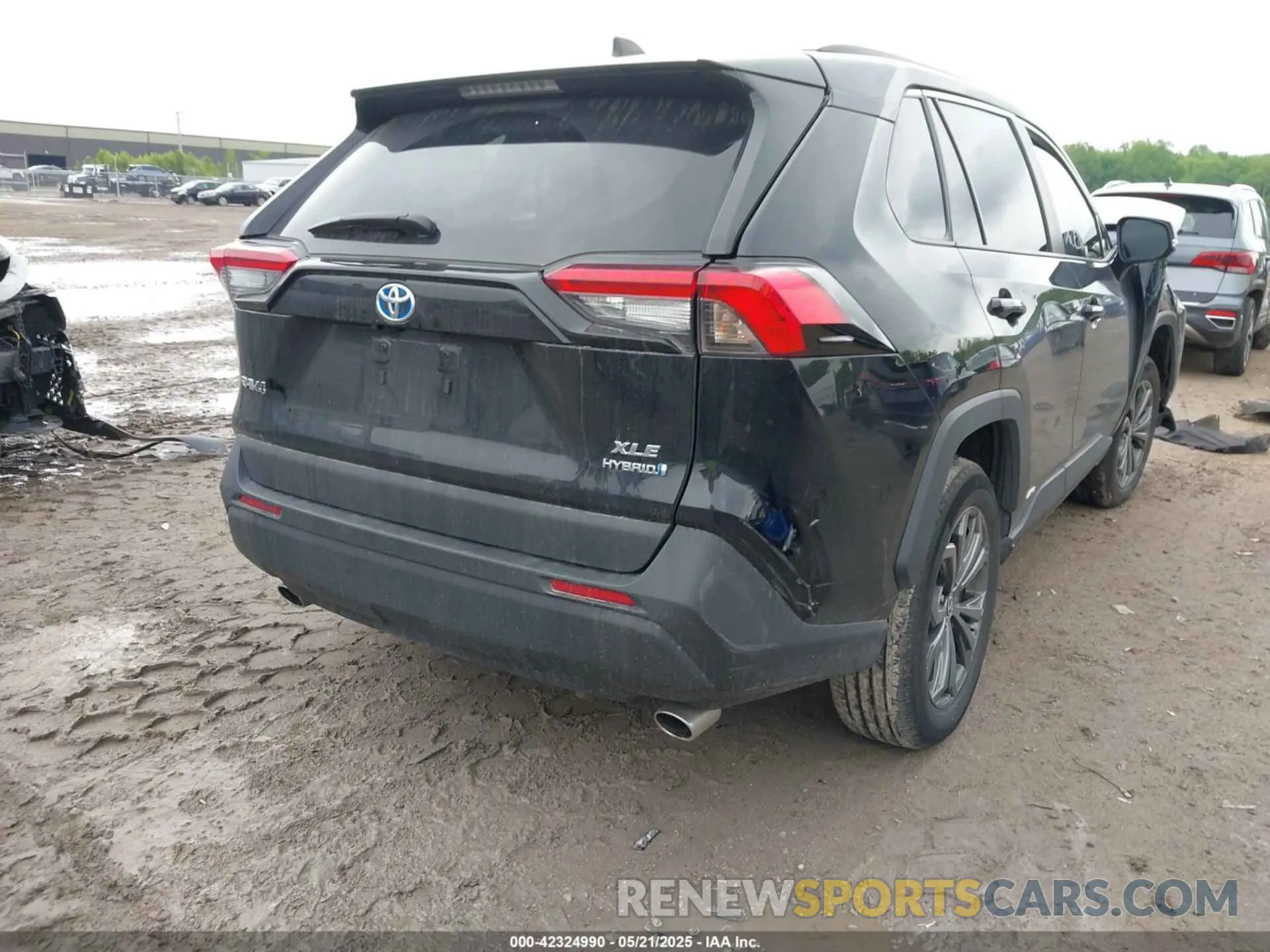 4 fotografías del automóvil dañado 4T3B6RFV6PU126643 TOYOTA RAV4 HYBRID 2023