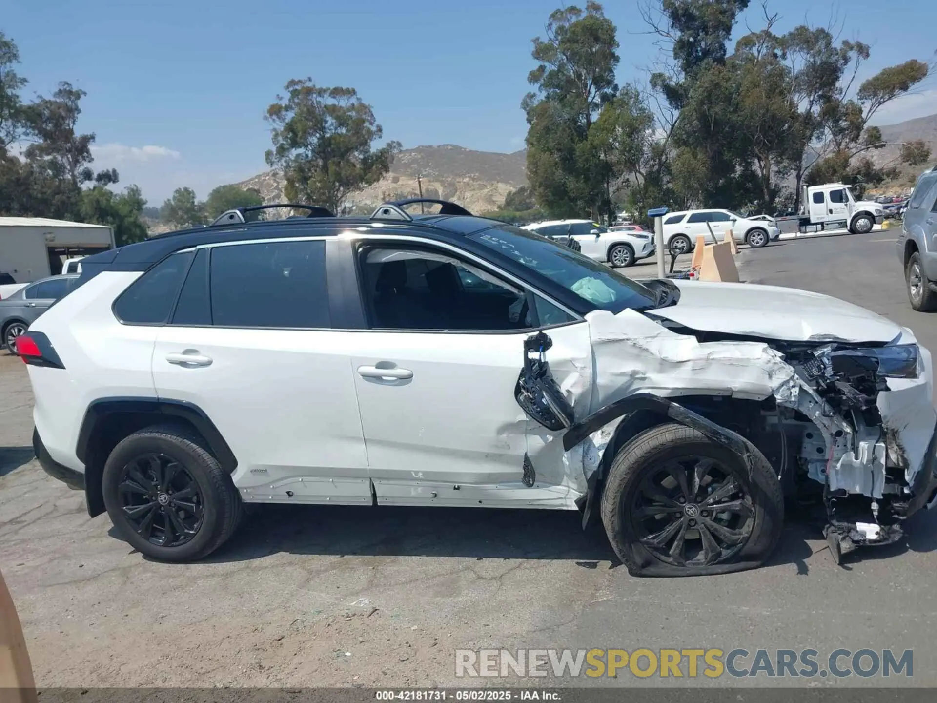 13 fotografías del automóvil dañado 4T3E6RFV0PU138218 TOYOTA RAV4 HYBRID 2023