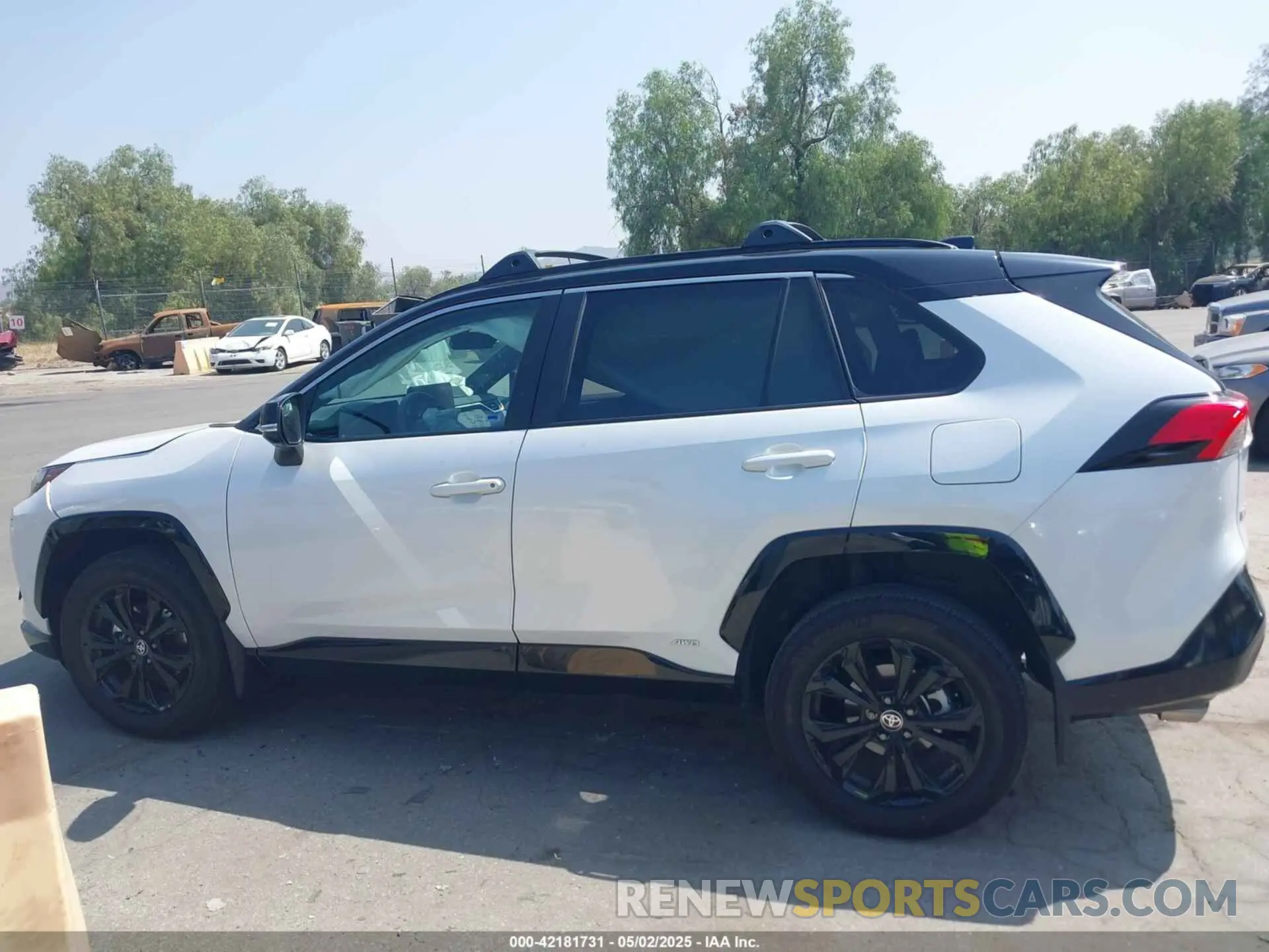 14 fotografías del automóvil dañado 4T3E6RFV0PU138218 TOYOTA RAV4 HYBRID 2023