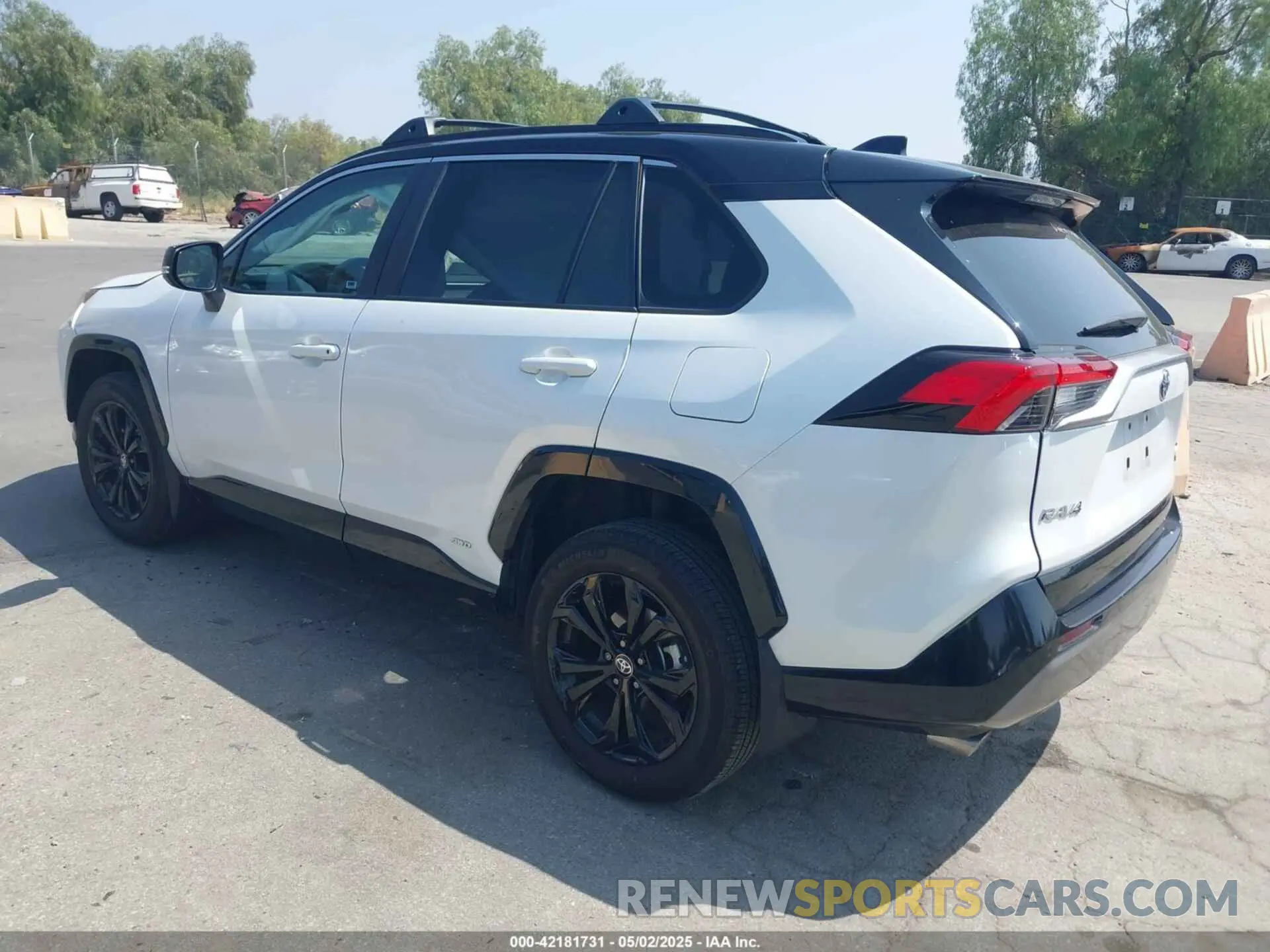 3 fotografías del automóvil dañado 4T3E6RFV0PU138218 TOYOTA RAV4 HYBRID 2023