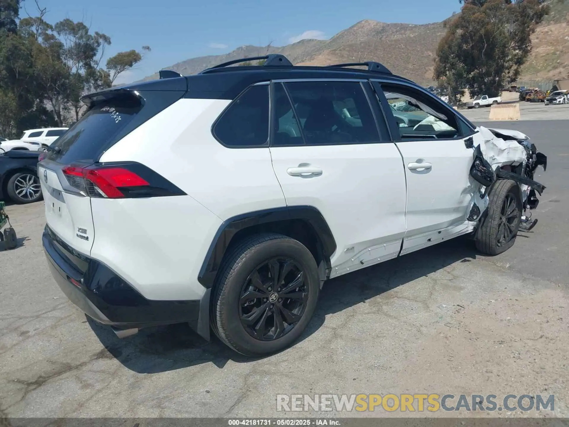 4 fotografías del automóvil dañado 4T3E6RFV0PU138218 TOYOTA RAV4 HYBRID 2023