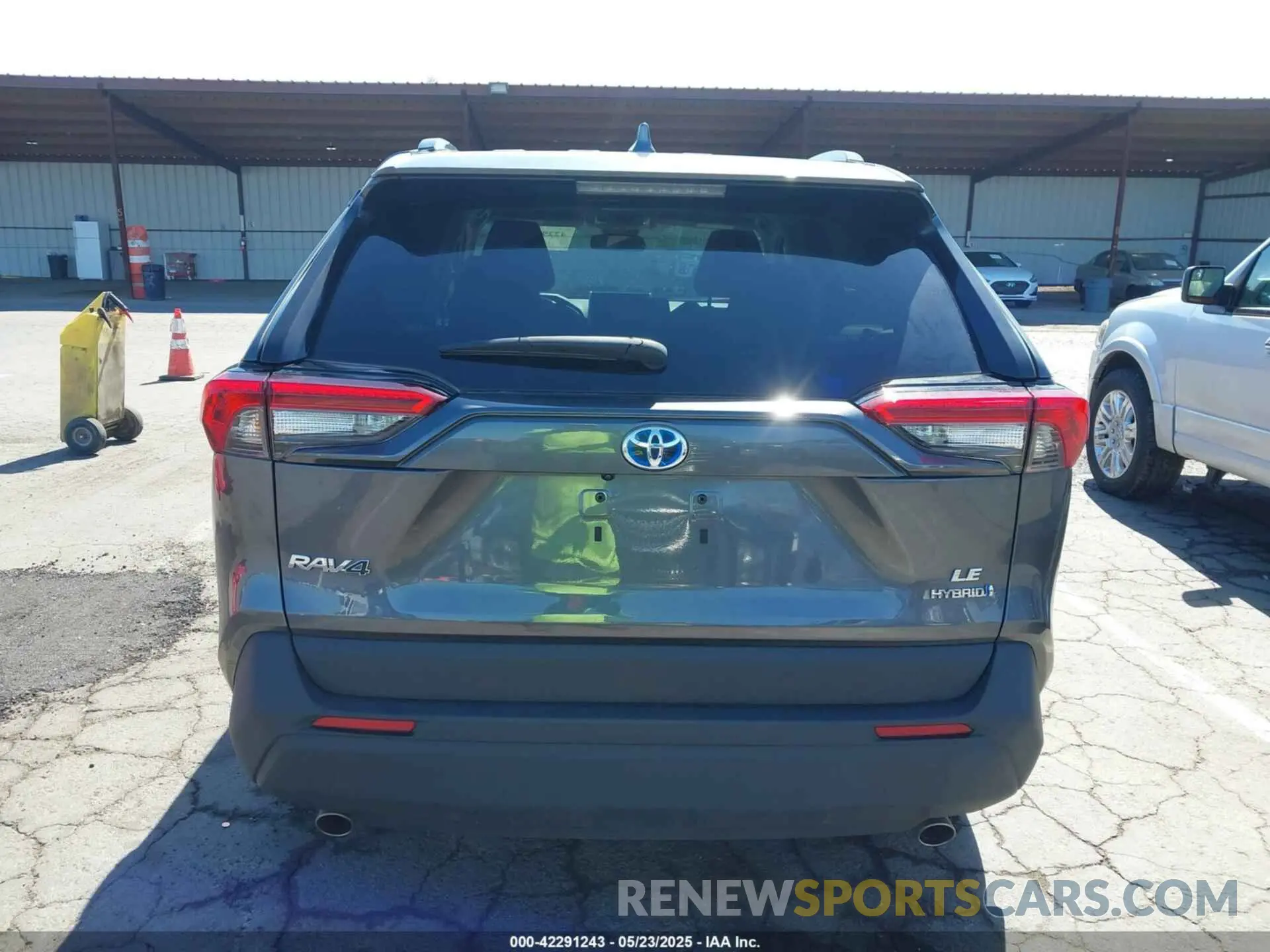 17 fotografías del automóvil dañado 4T3LWRFV8PU096260 TOYOTA RAV4 HYBRID 2023