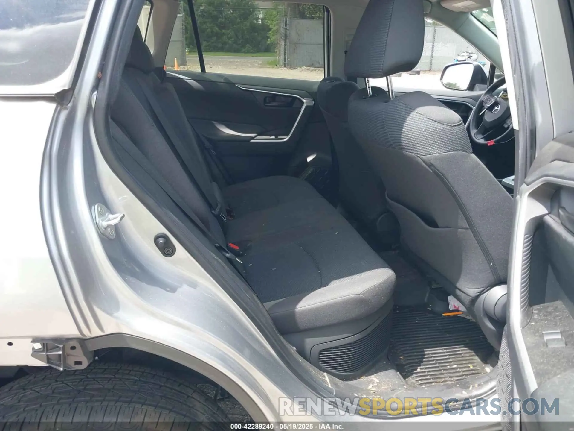 8 fotografías del automóvil dañado 4T3MWRFV8PU094433 TOYOTA RAV4 HYBRID 2023