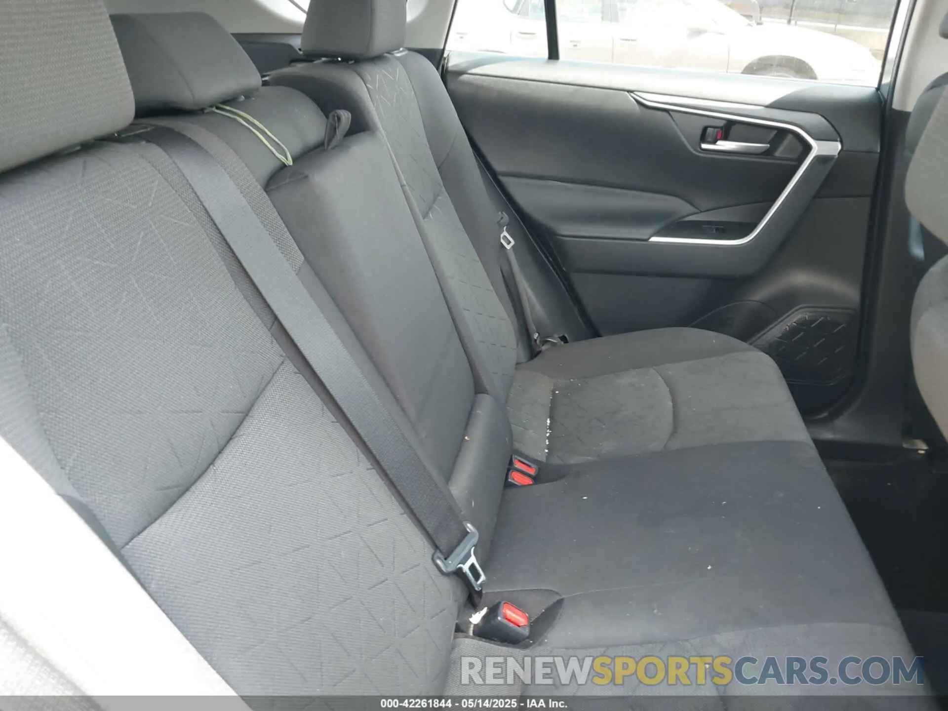 8 fotografías del automóvil dañado 4T3RWRFV6PU106620 TOYOTA RAV4 HYBRID 2023
