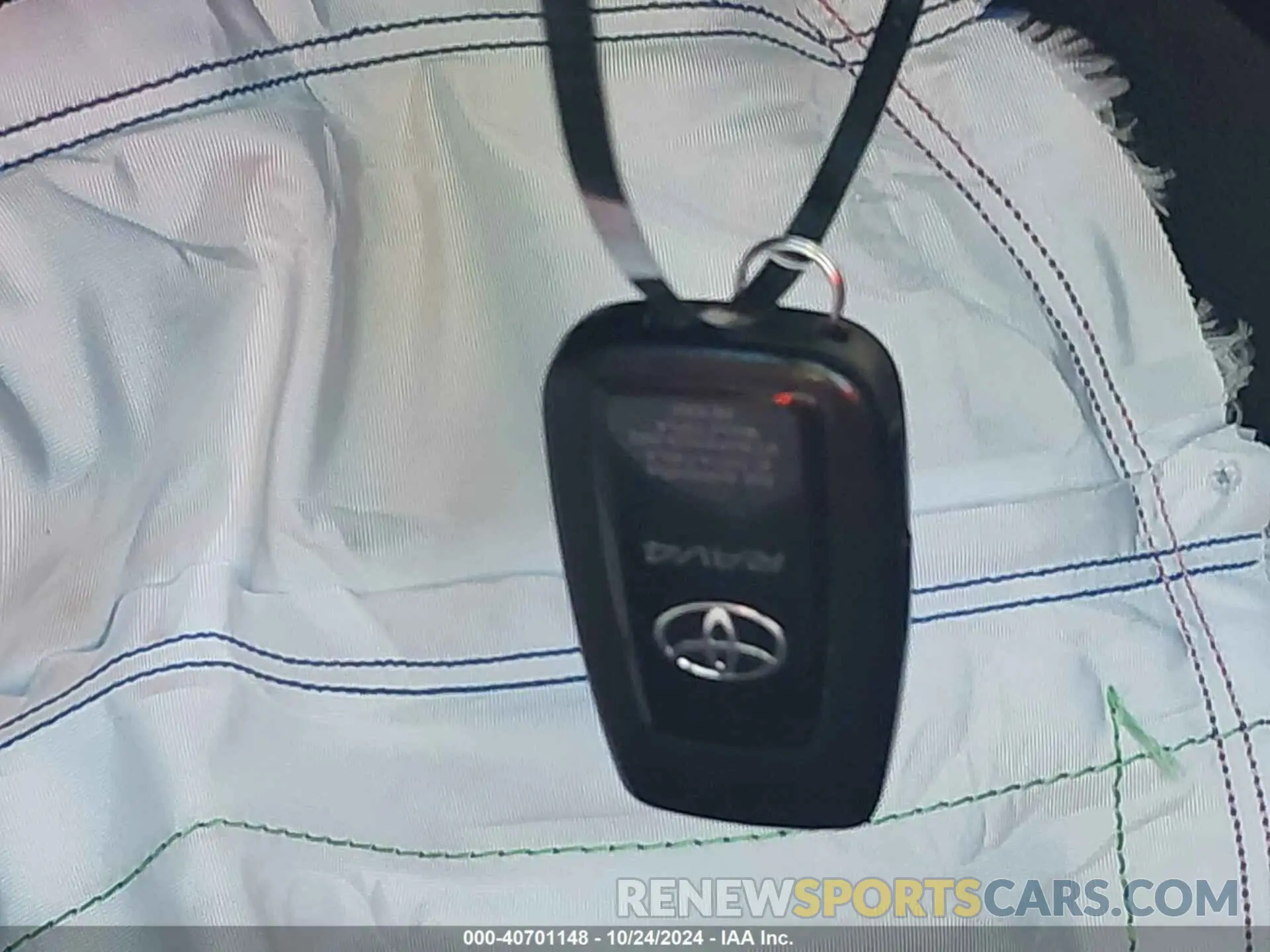 11 fotografías del automóvil dañado JTM16RFV4PD085213 TOYOTA RAV4 HYBRID 2023