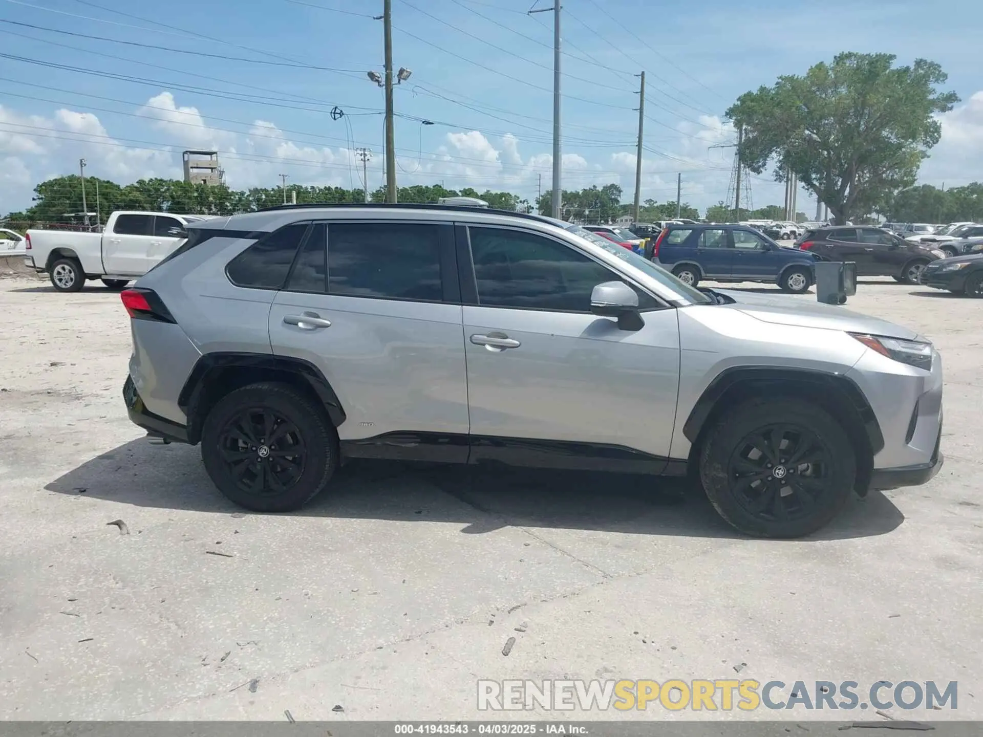 13 fotografías del automóvil dañado JTM16RFV5PJ034496 TOYOTA RAV4 HYBRID 2023