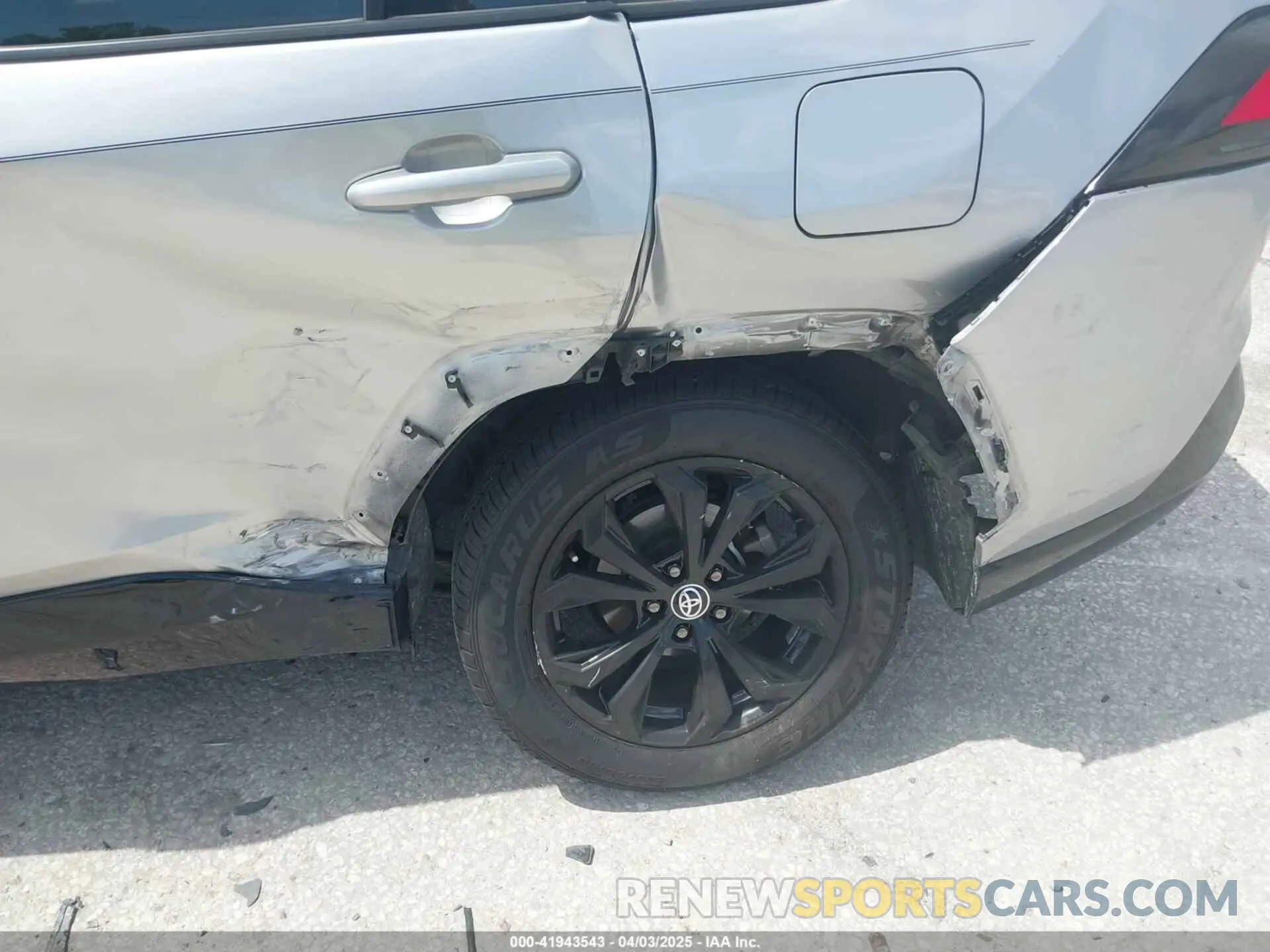 18 fotografías del automóvil dañado JTM16RFV5PJ034496 TOYOTA RAV4 HYBRID 2023