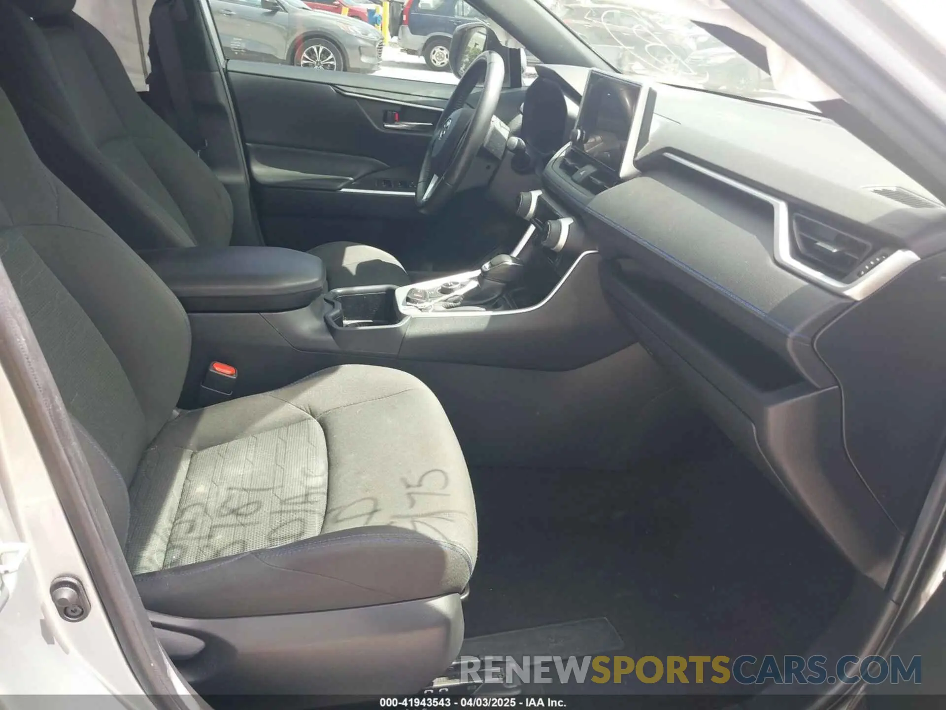 5 fotografías del automóvil dañado JTM16RFV5PJ034496 TOYOTA RAV4 HYBRID 2023