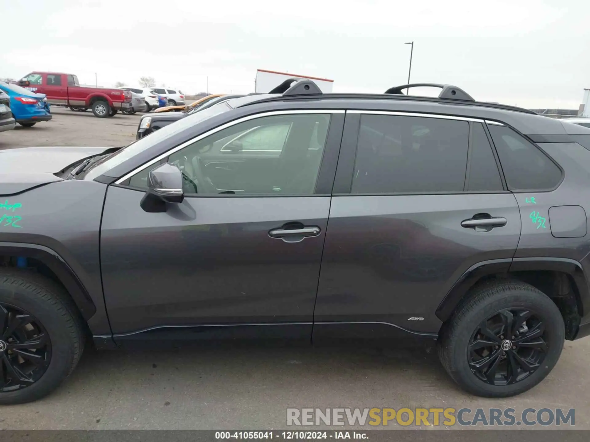 14 fotografías del automóvil dañado JTM16RFV9PJ025932 TOYOTA RAV4 HYBRID 2023