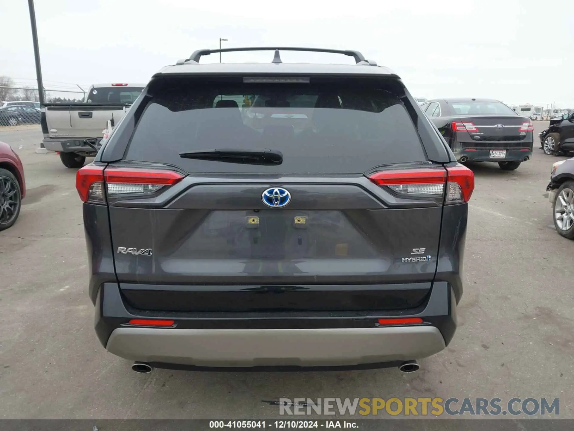 16 fotografías del automóvil dañado JTM16RFV9PJ025932 TOYOTA RAV4 HYBRID 2023