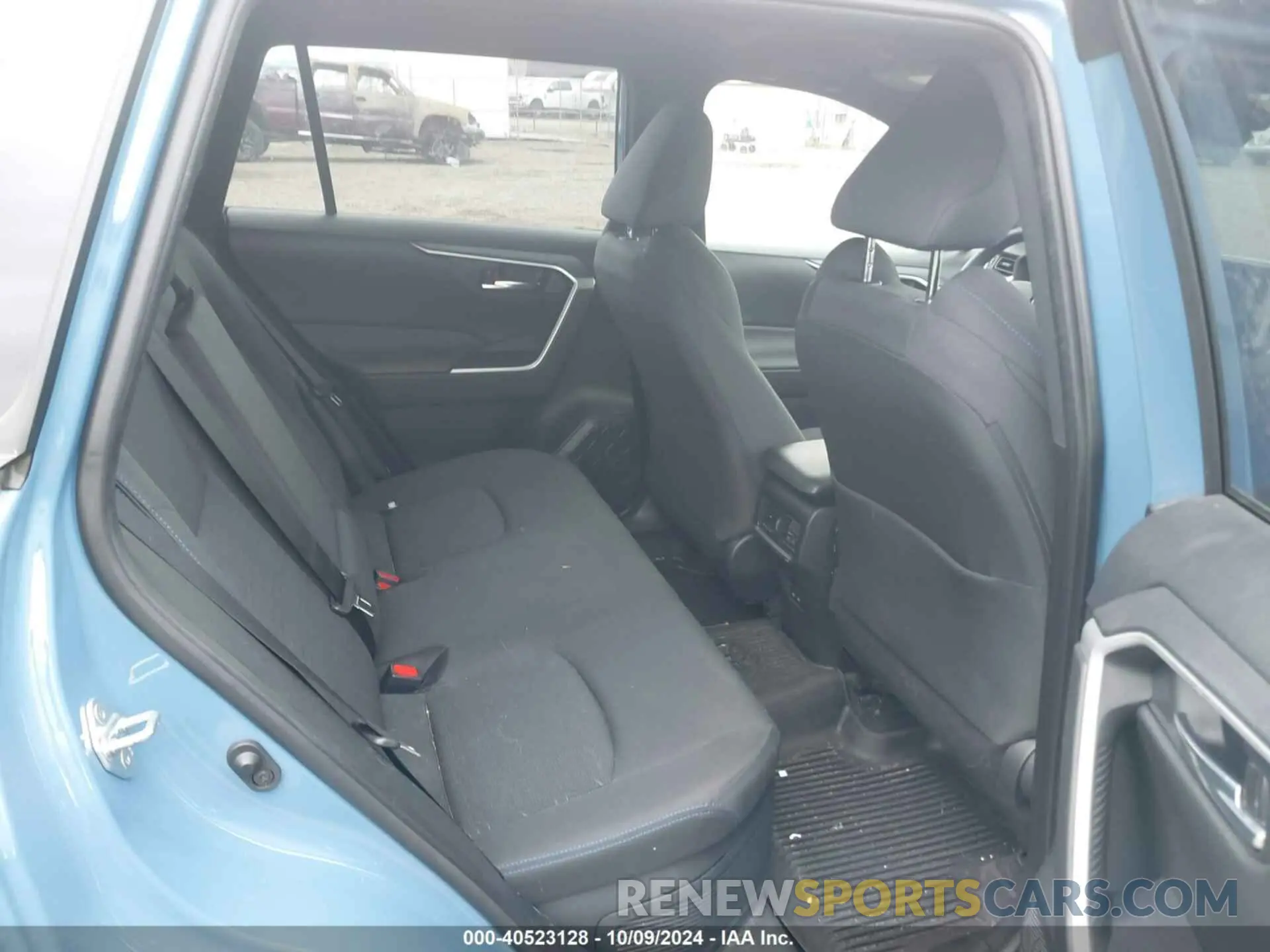 8 fotografías del automóvil dañado JTM16RFVXPD091890 TOYOTA RAV4 HYBRID 2023