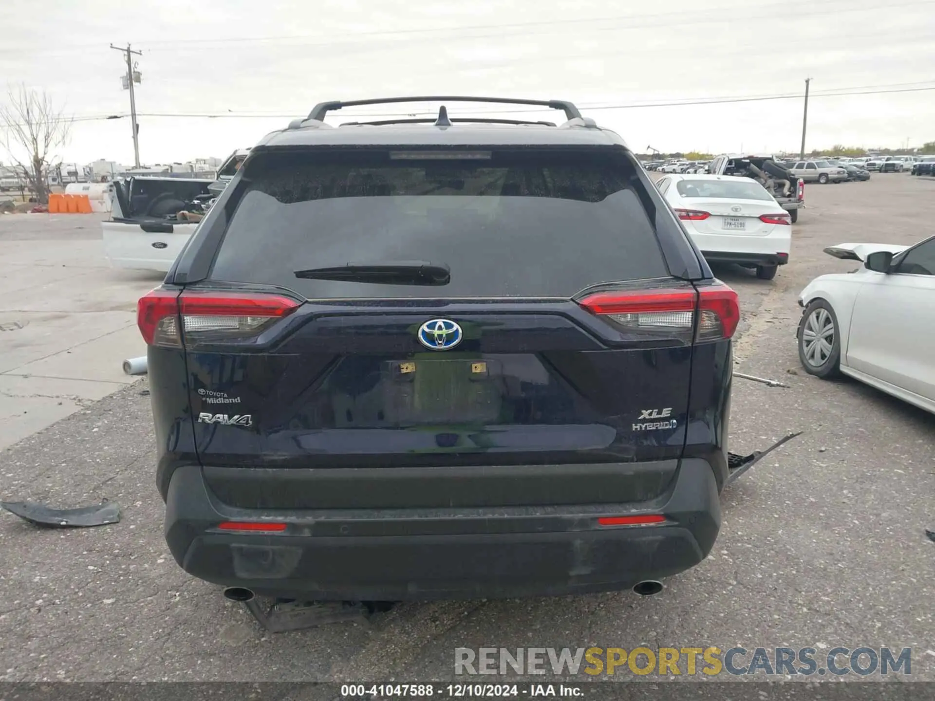 16 fotografías del automóvil dañado JTMB6RFV0PD109897 TOYOTA RAV4 HYBRID 2023